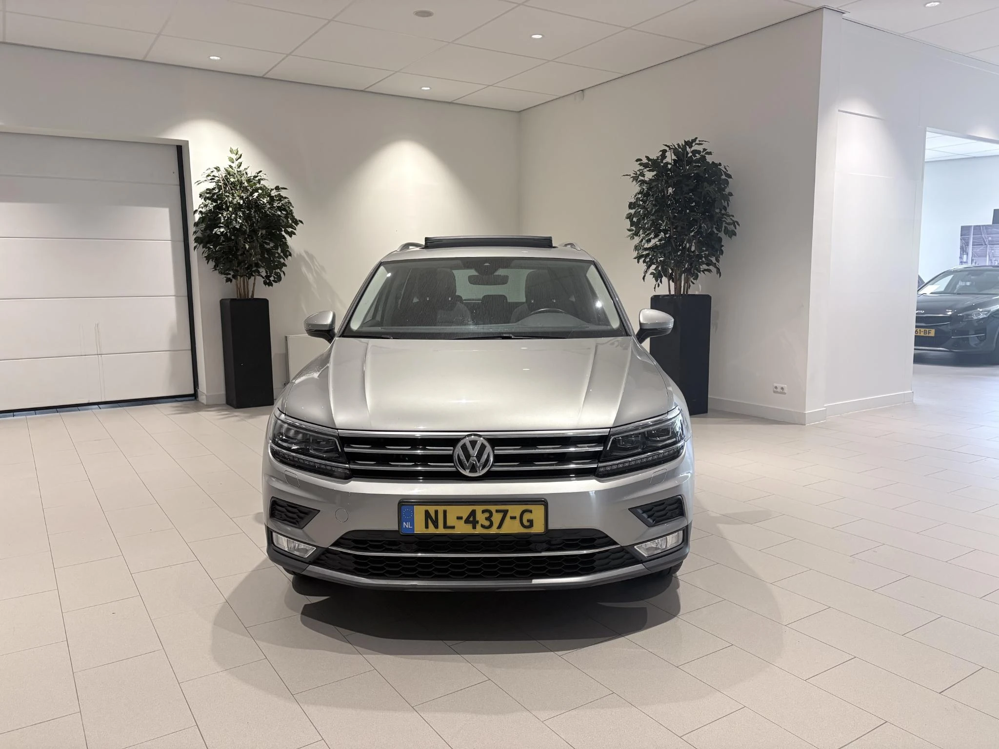 Volkswagen-Tiguan-image-7
