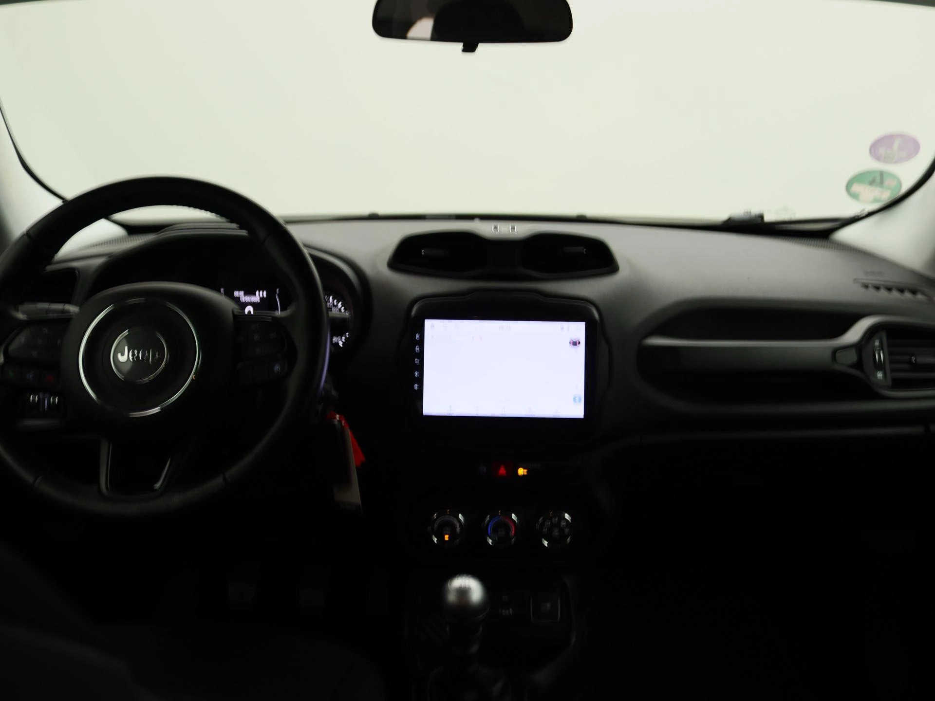 Jeep-Renegade-image-6