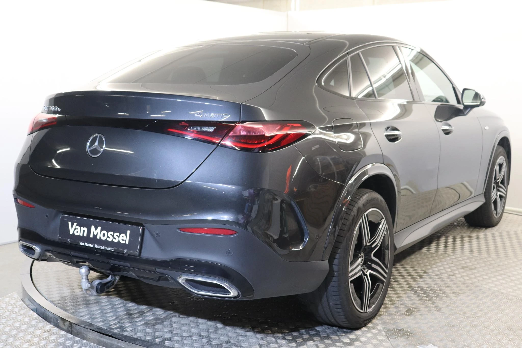Mercedes-Benz-GLC-image-4