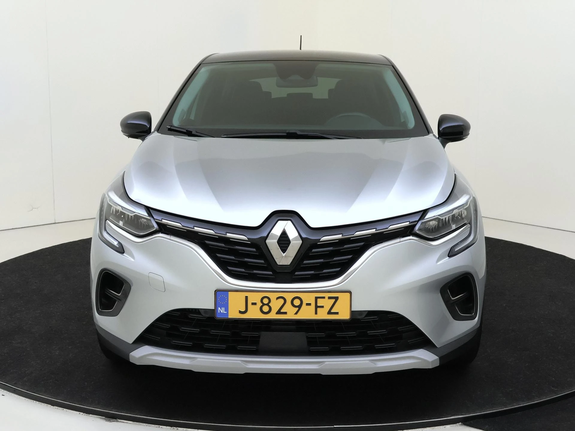 Renault-Captur-image-5