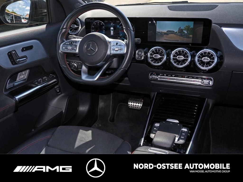 Mercedes-Benz GLA 200 AMG NIGHT AHK PANO PARKPAKET NAVI SITZH AMG Line