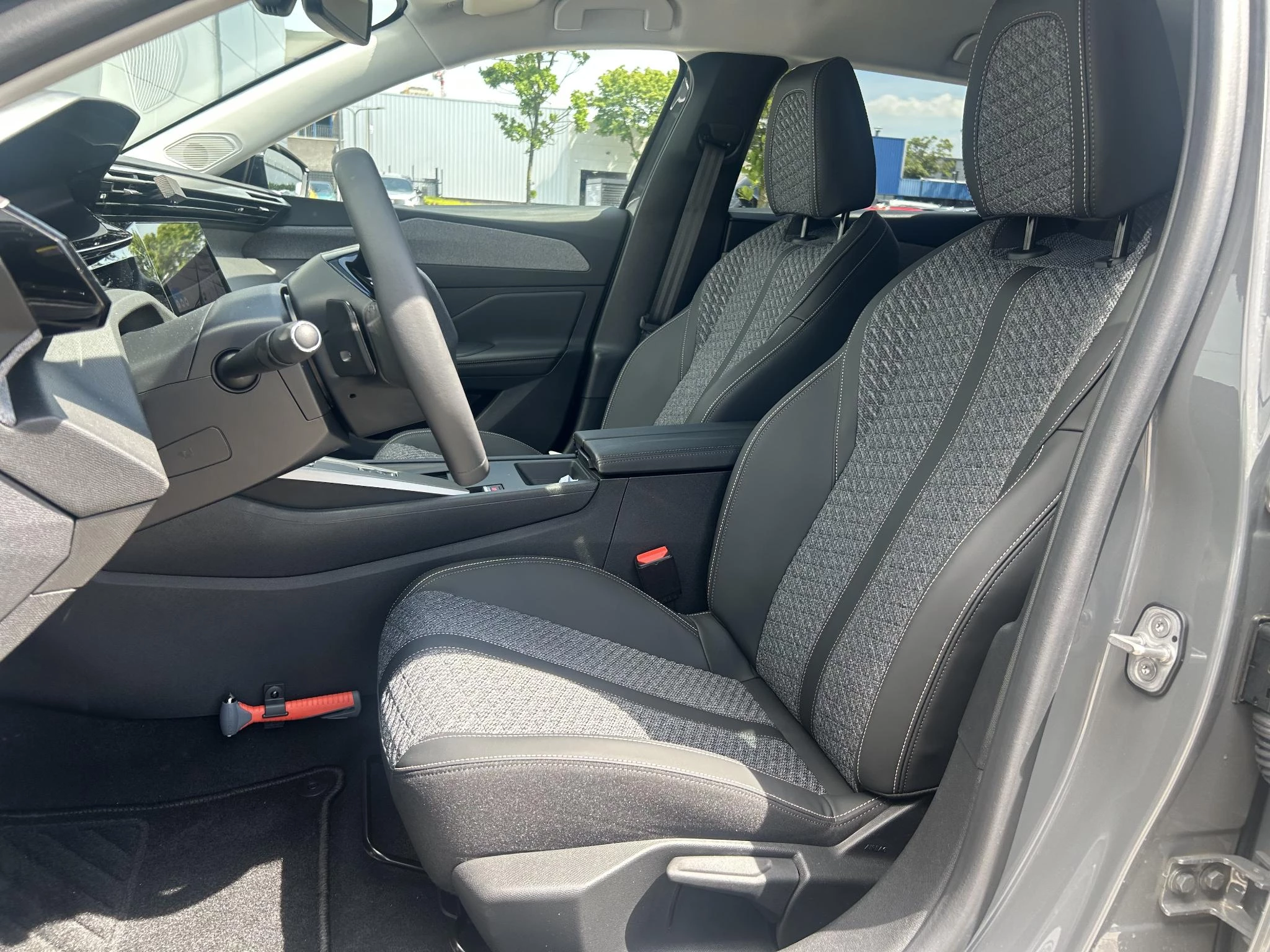 Peugeot-308-image-19
