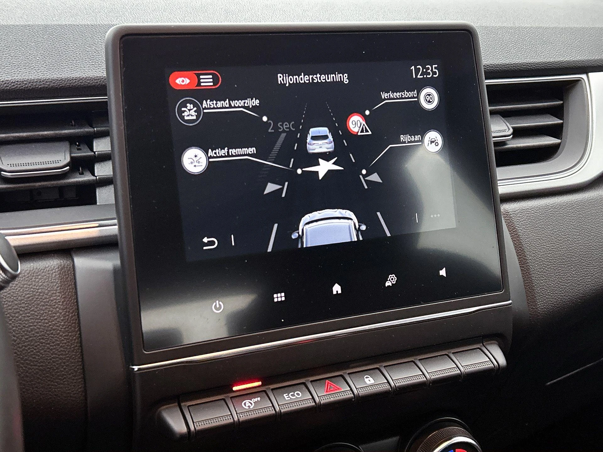 Renault-Captur-image-10