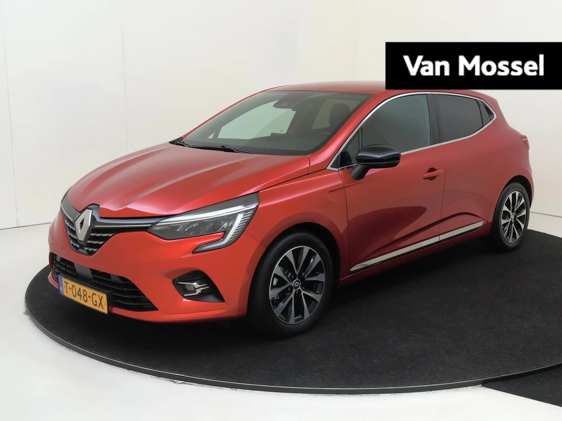 Renault-Clio-image-0