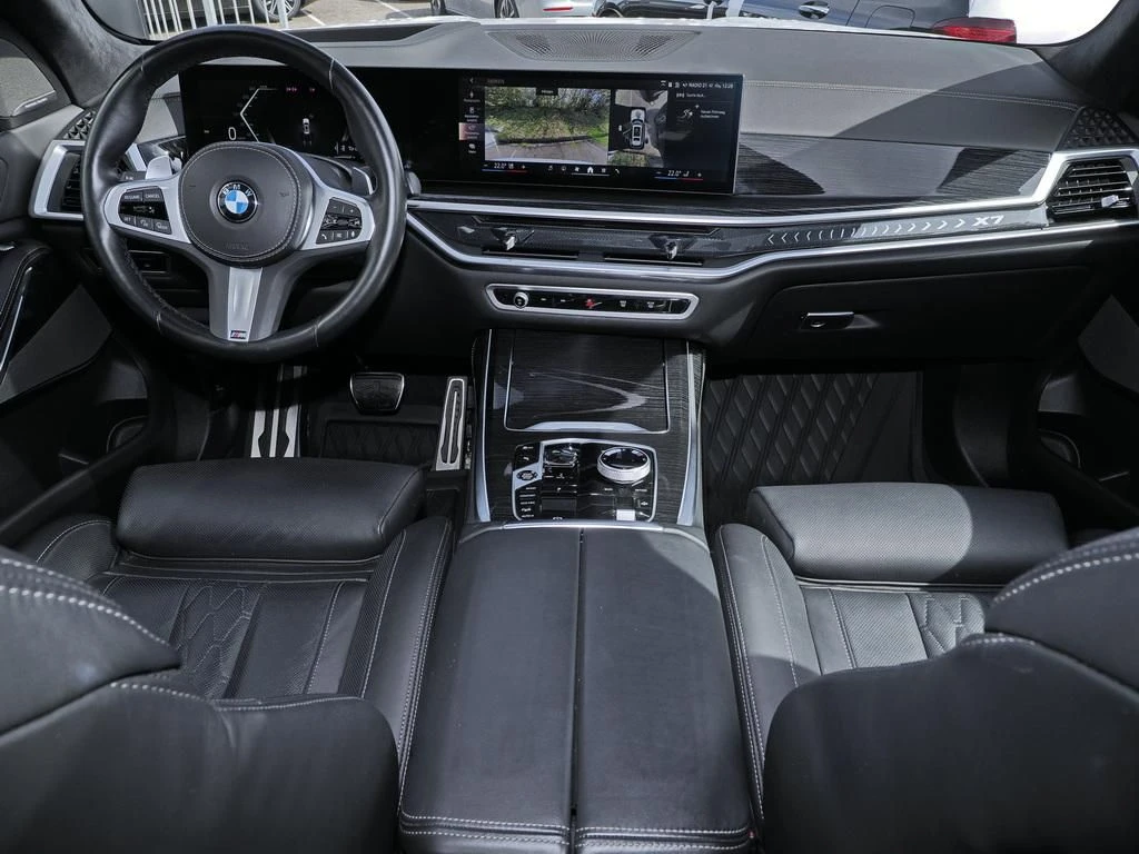 BMW-X7-image-10