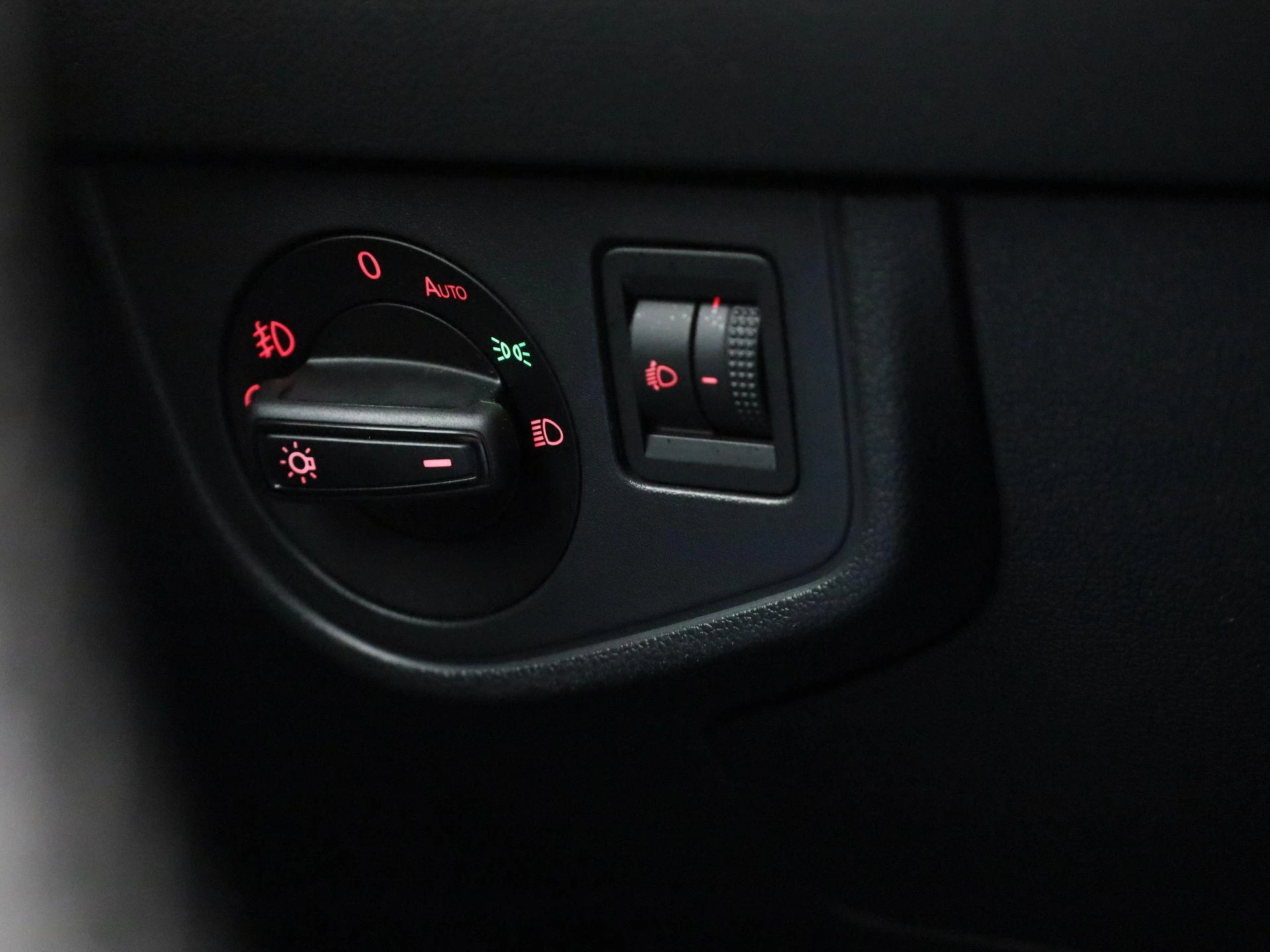 Volkswagen-Polo-image-19