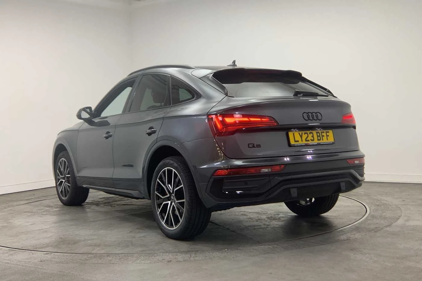 Audi-Q5-image-2