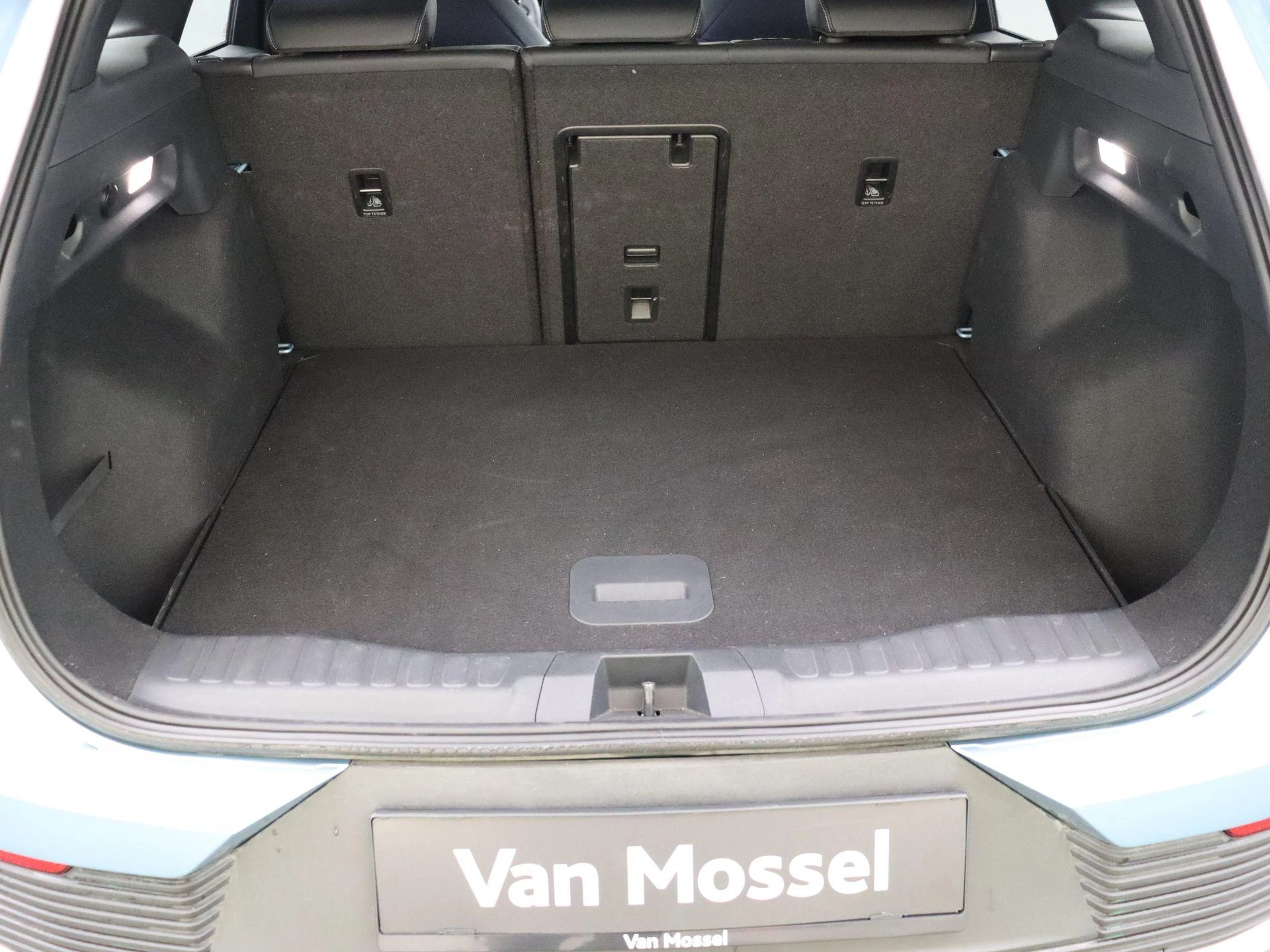 Ford-Explorer-image-17