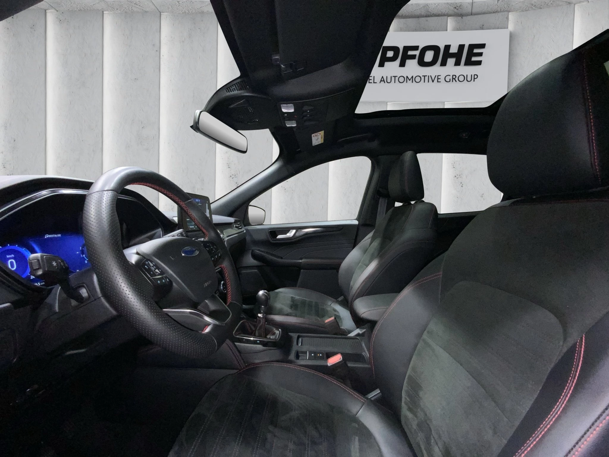 Ford Kuga ST-Line X*PANO*AHK*KAM*ACC*NAVI*SOUND-SYS.