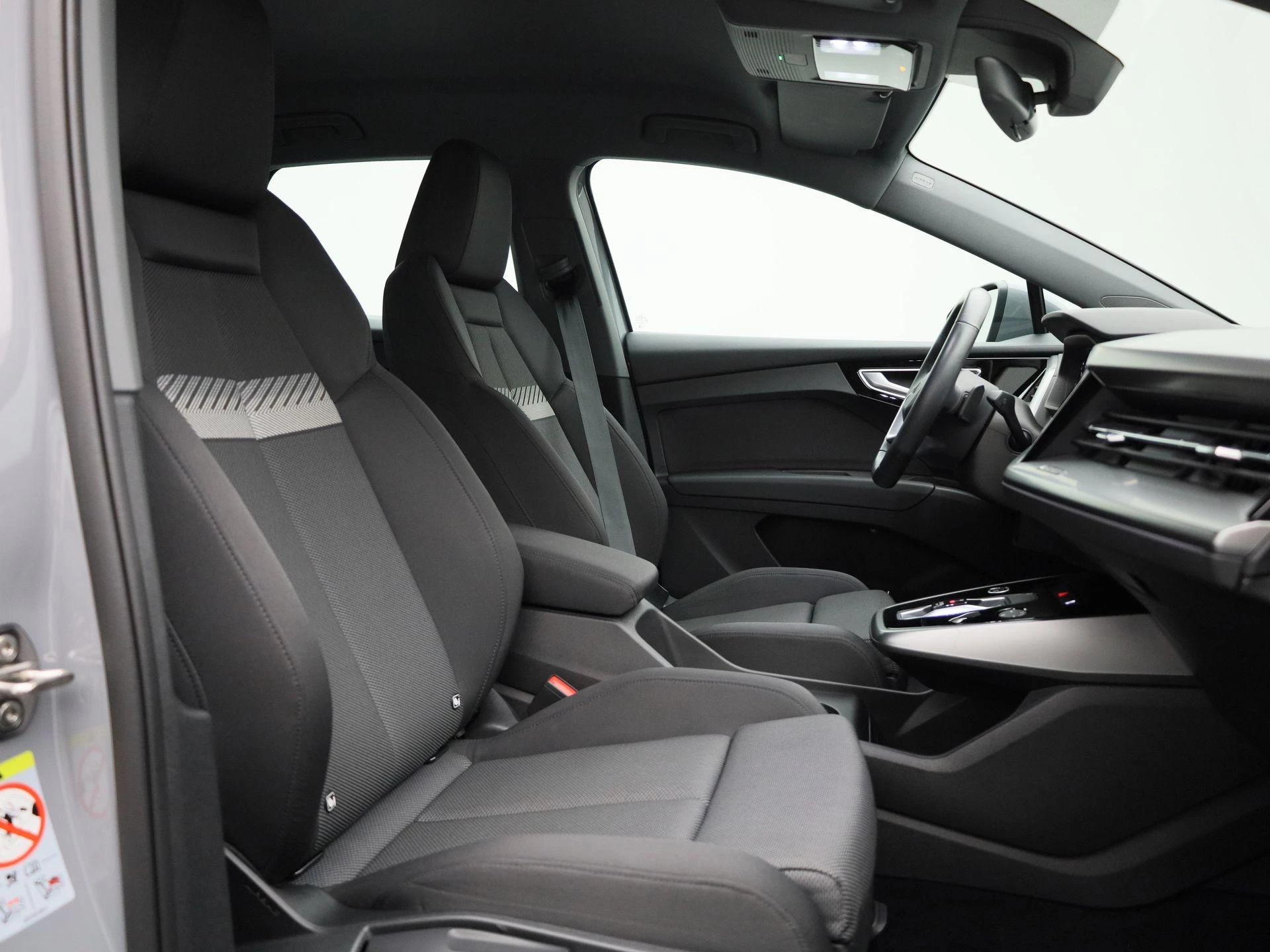 Audi-Q4 e-tron-image-38