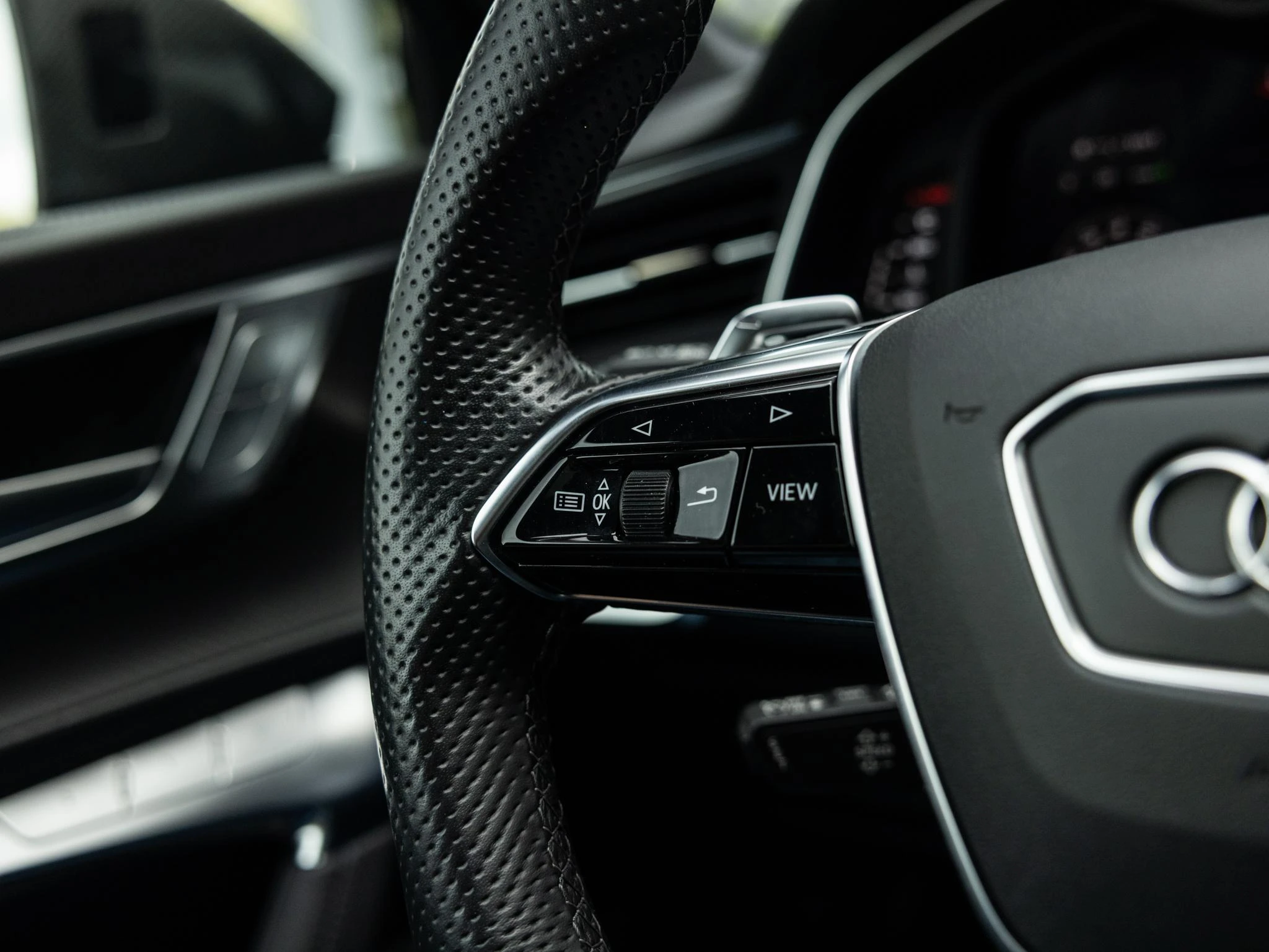 Audi-RS6-image-21