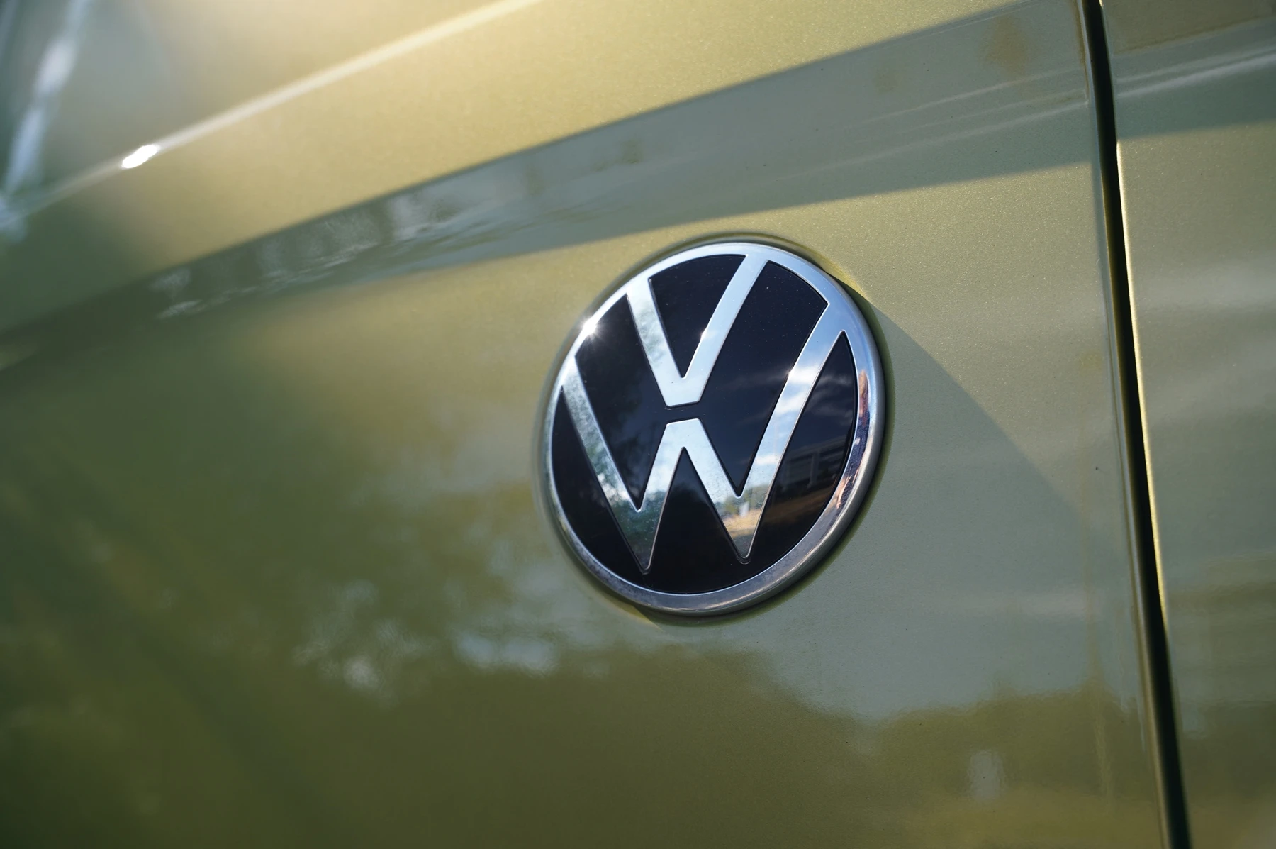 Volkswagen-Transporter-image-36