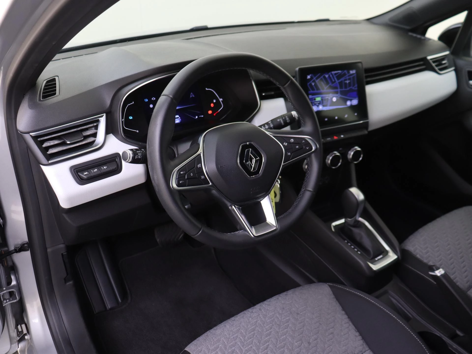 Renault Clio 1.6 E-Tech Hybrid 140 Limited