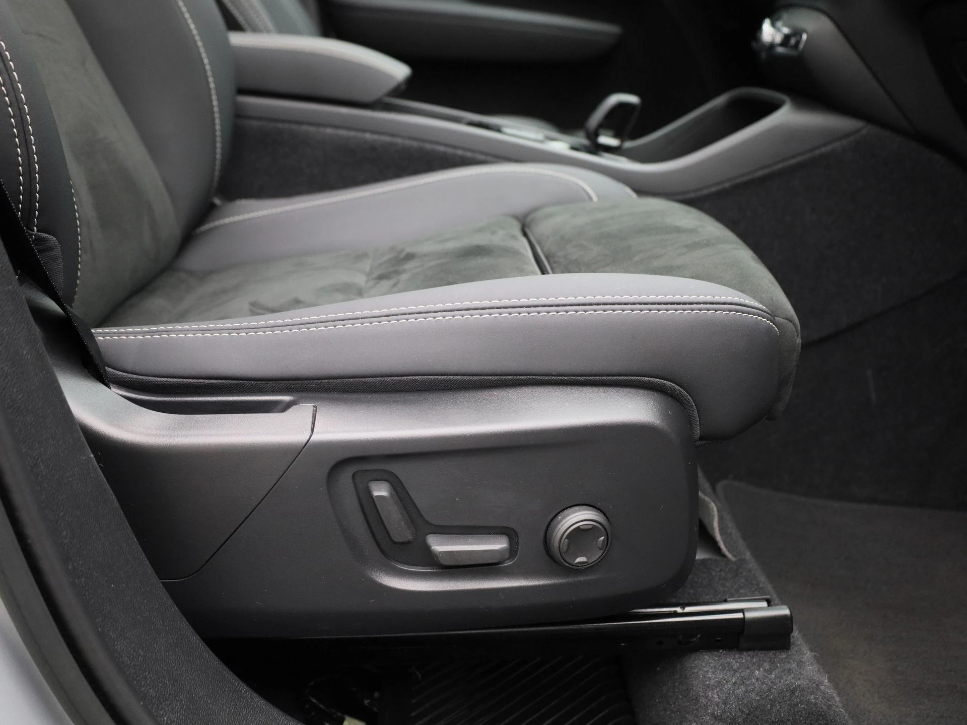 Volvo-XC40-image-43