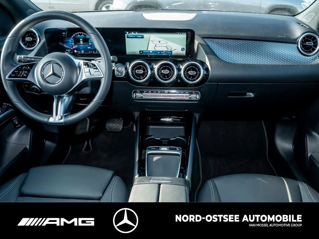 Mercedes-Benz GLA 200 d PROGRESSIVE AHK LED KAMERA DISTRO NAV Progressive
