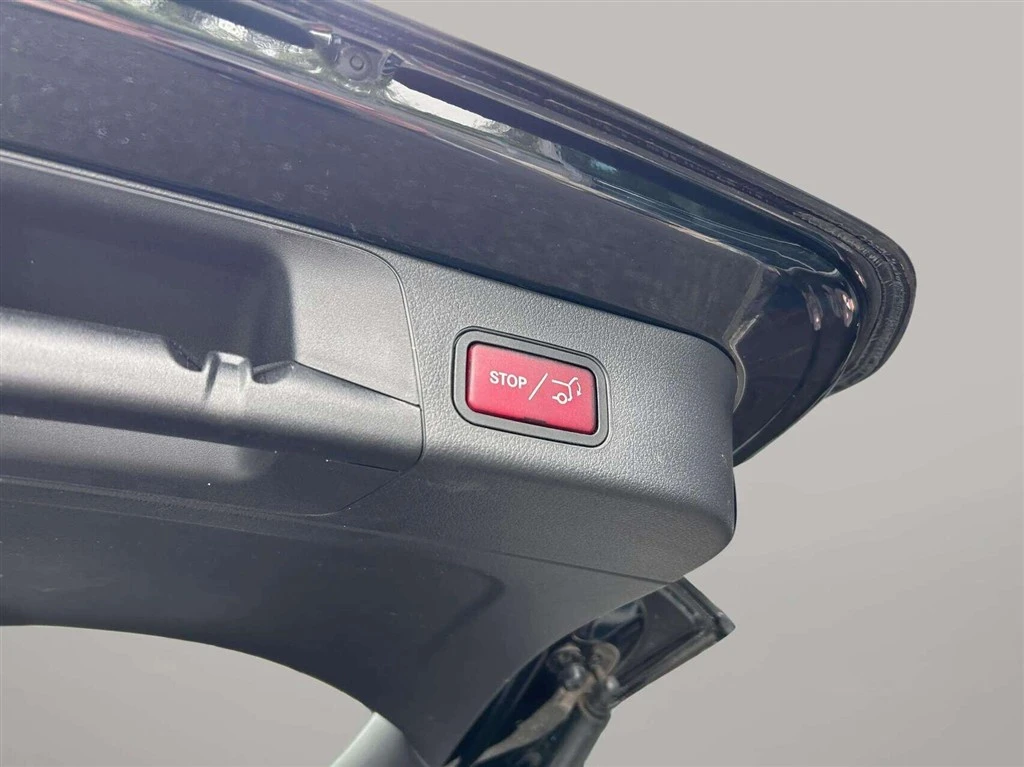 Mercedes-Benz-EQB-image-23