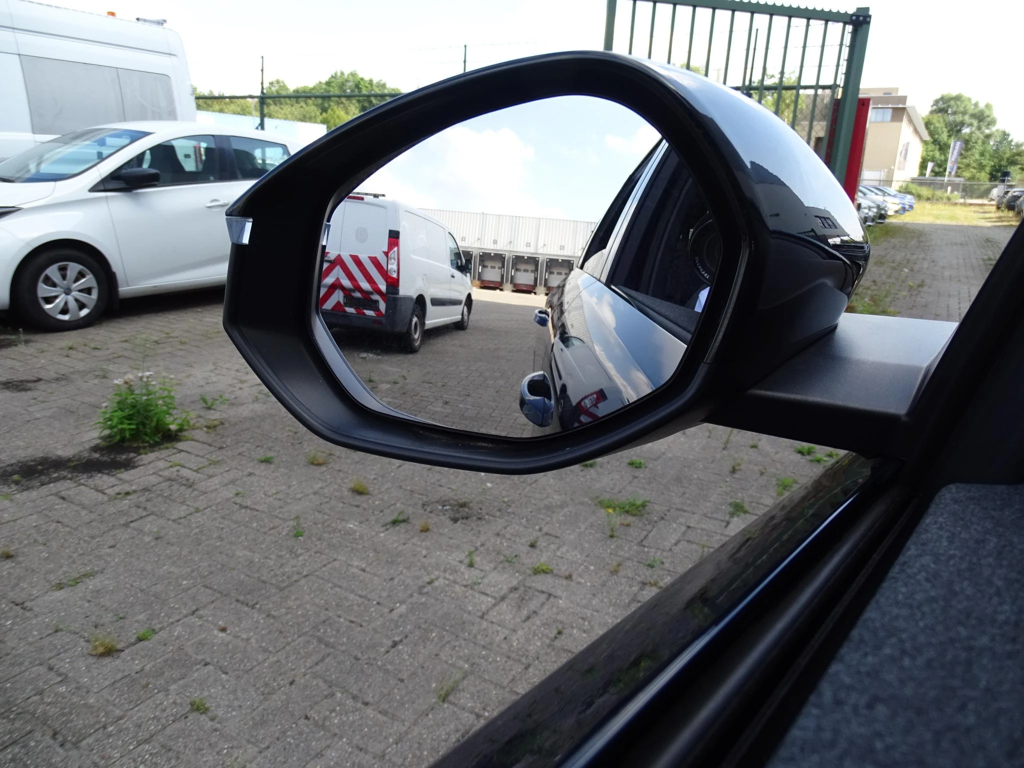 Opel-Grandland-image-21