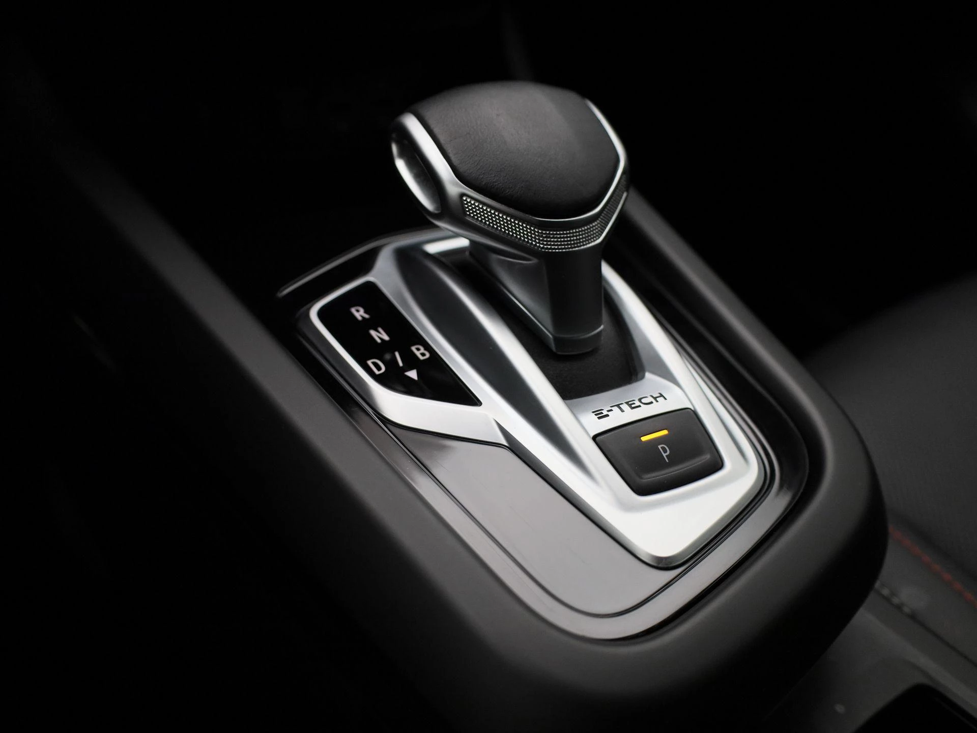 Renault-Arkana-image-18