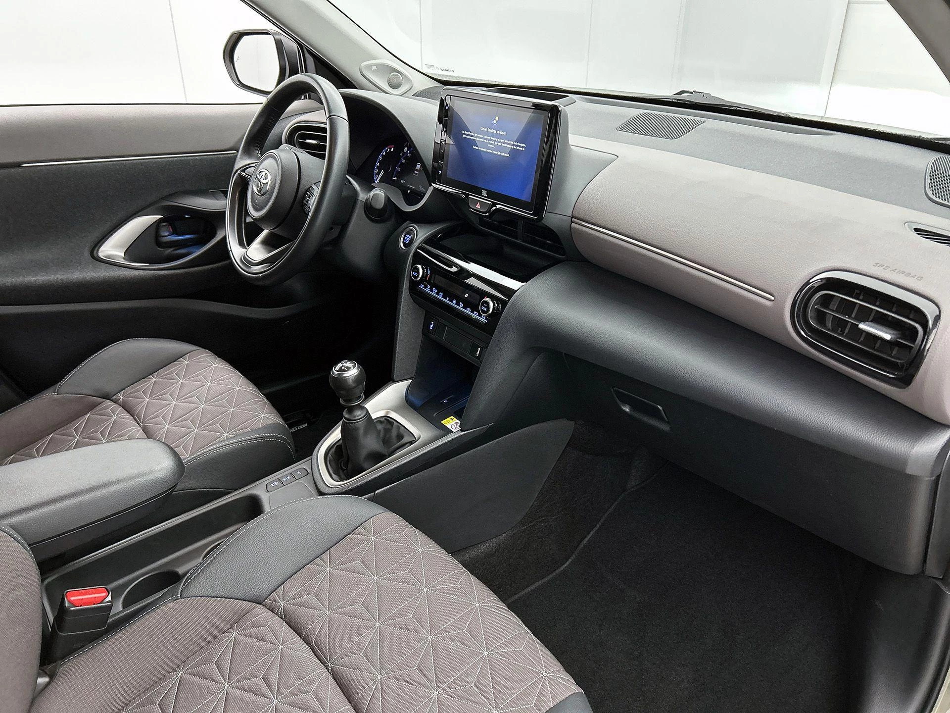 Toyota-Yaris Cross-image-22