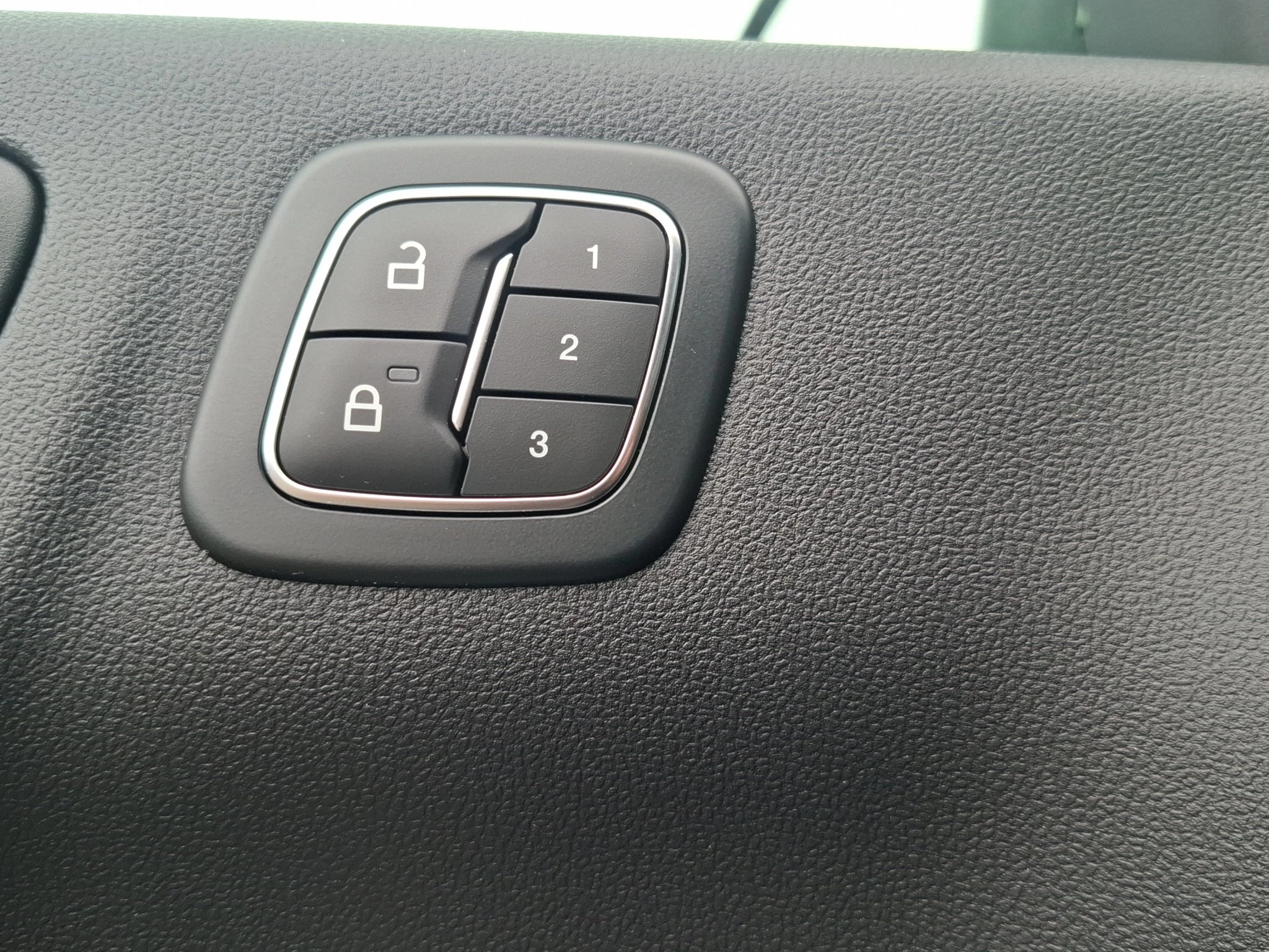 Ford Kuga ST-Line X*PANO*AHK*LED-MATRIX*360GRAD*ACC*NAVI*SOUND-SYS.