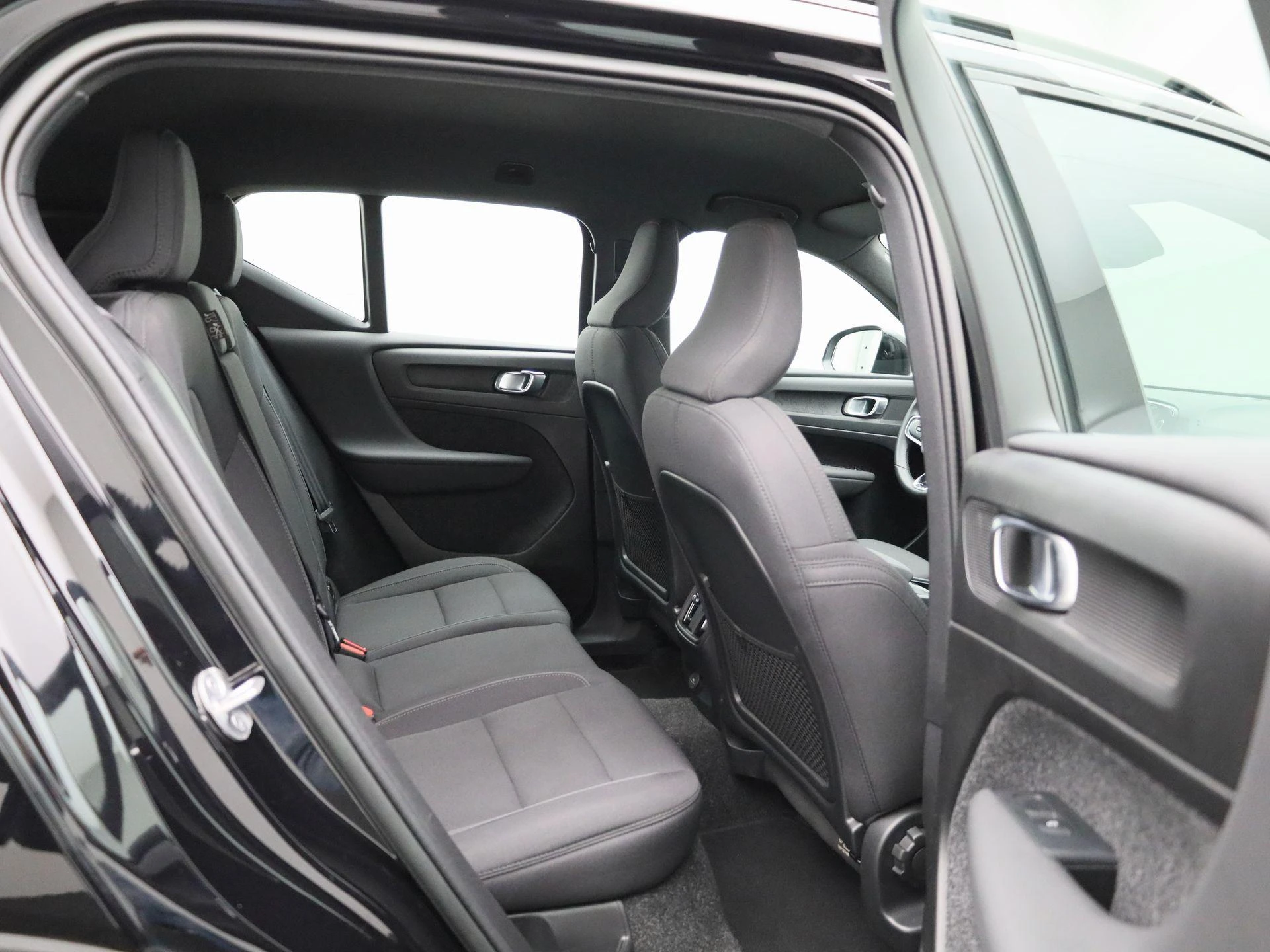 Volvo-XC40-image-37