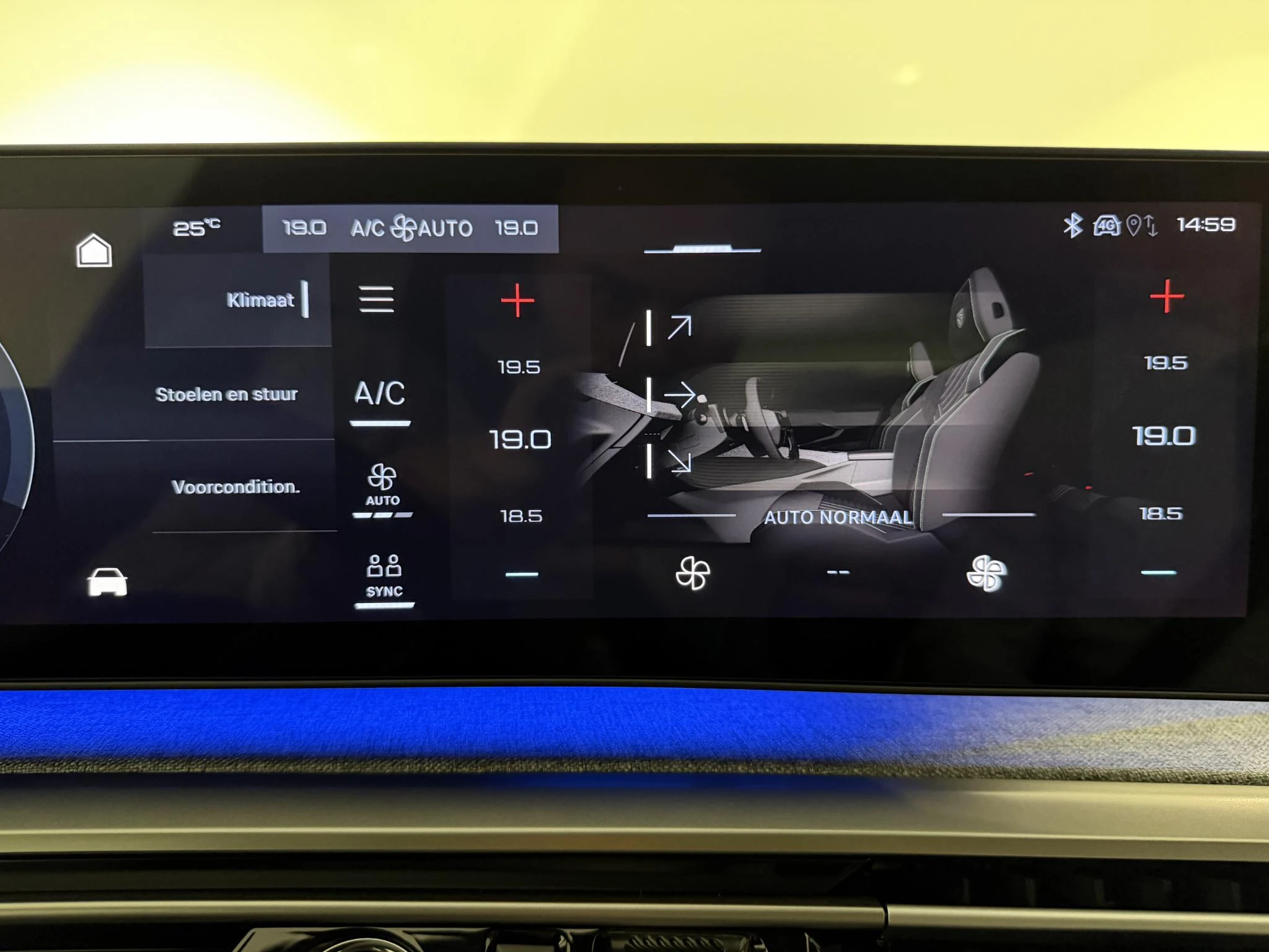 Peugeot-e-3008-image-12