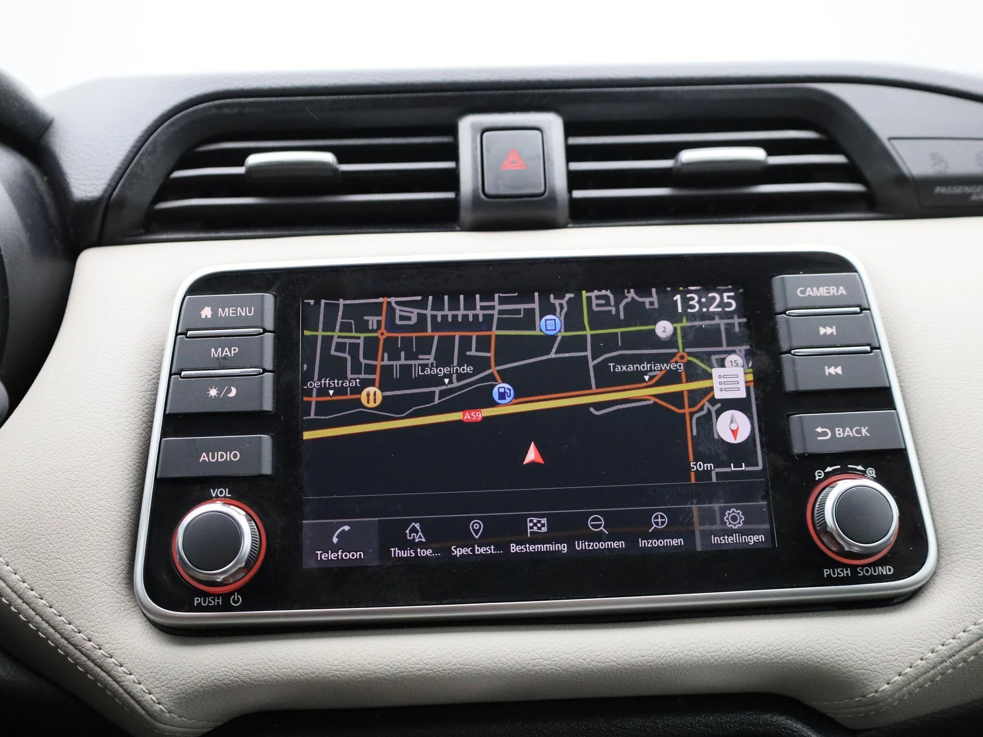 Nissan Micra 1.0 IG-T N-Connecta