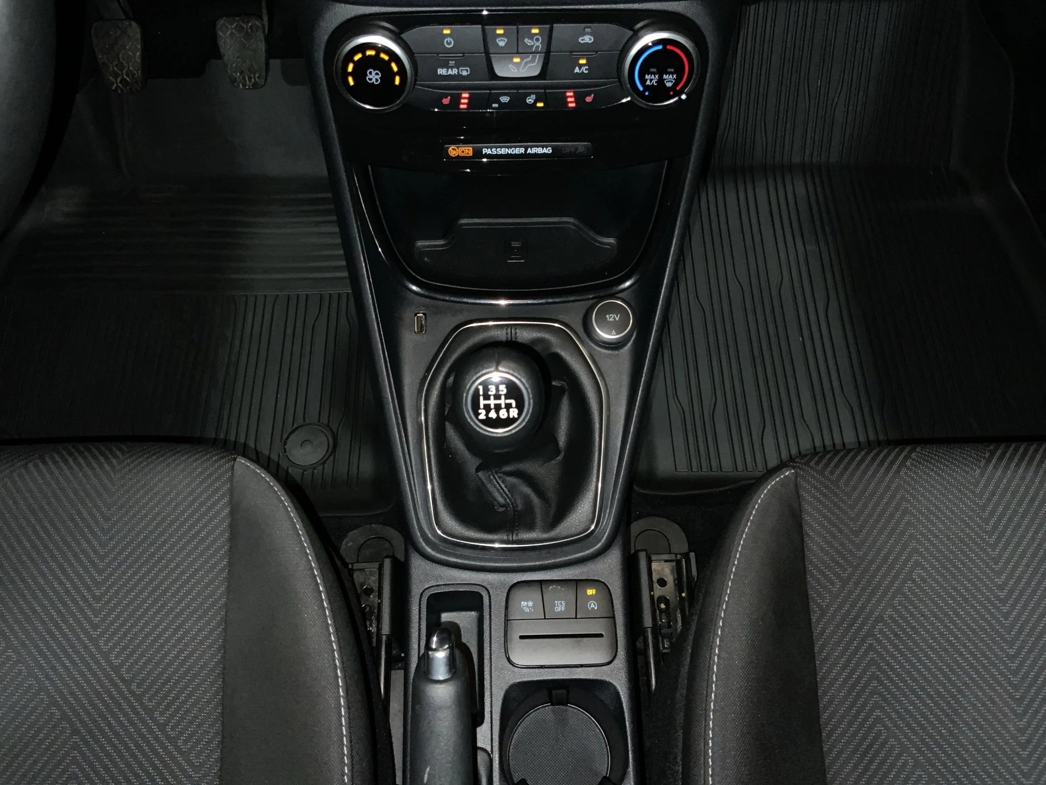 Ford-Puma-image-12