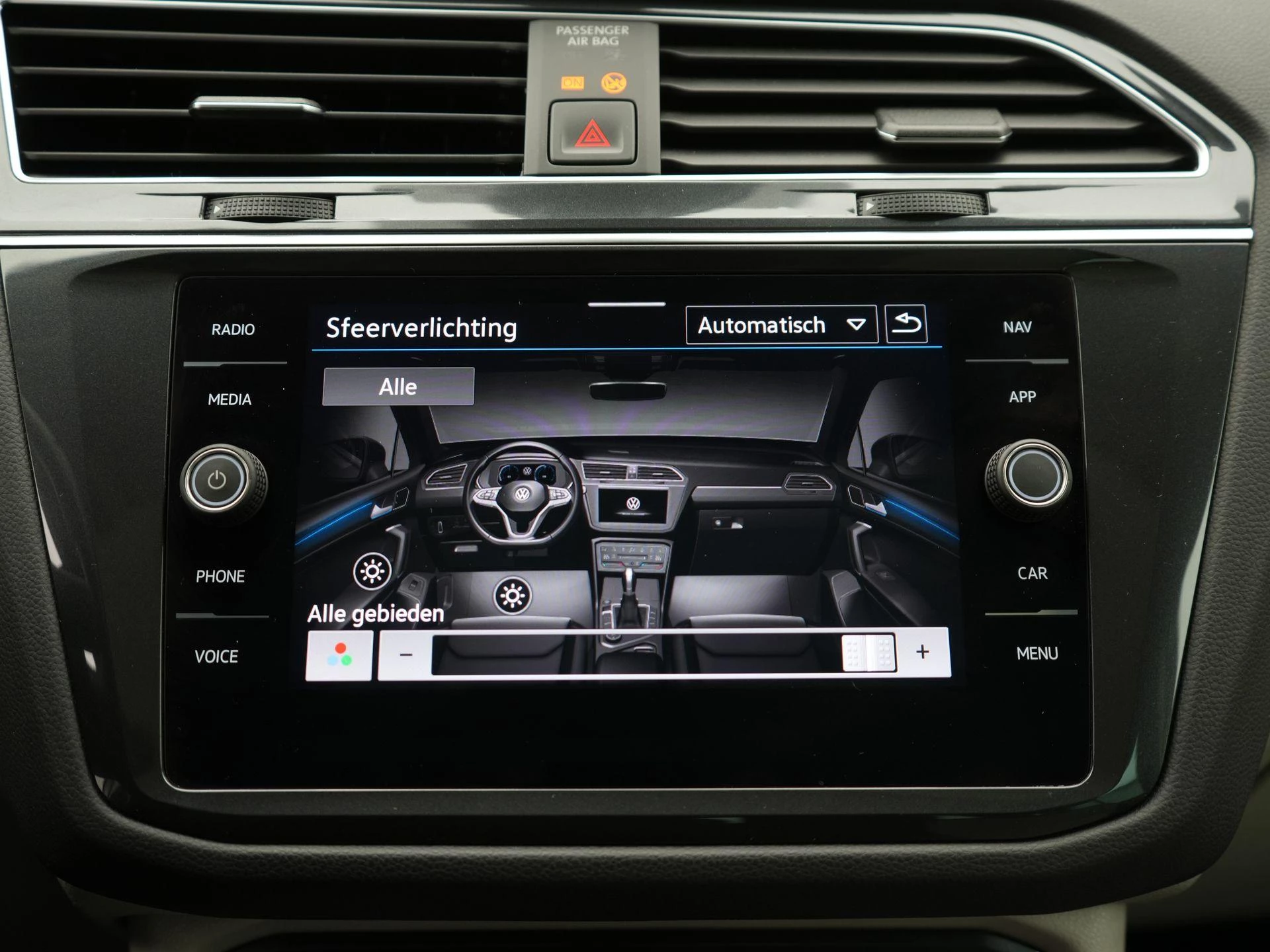 Volkswagen-Tiguan-image-18