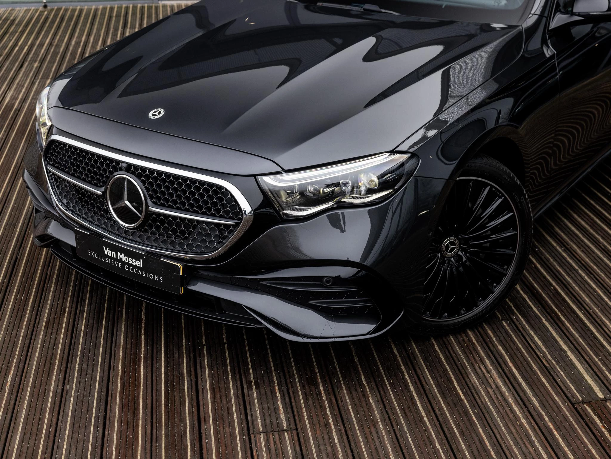 Mercedes-Benz-E-Klasse-image-7