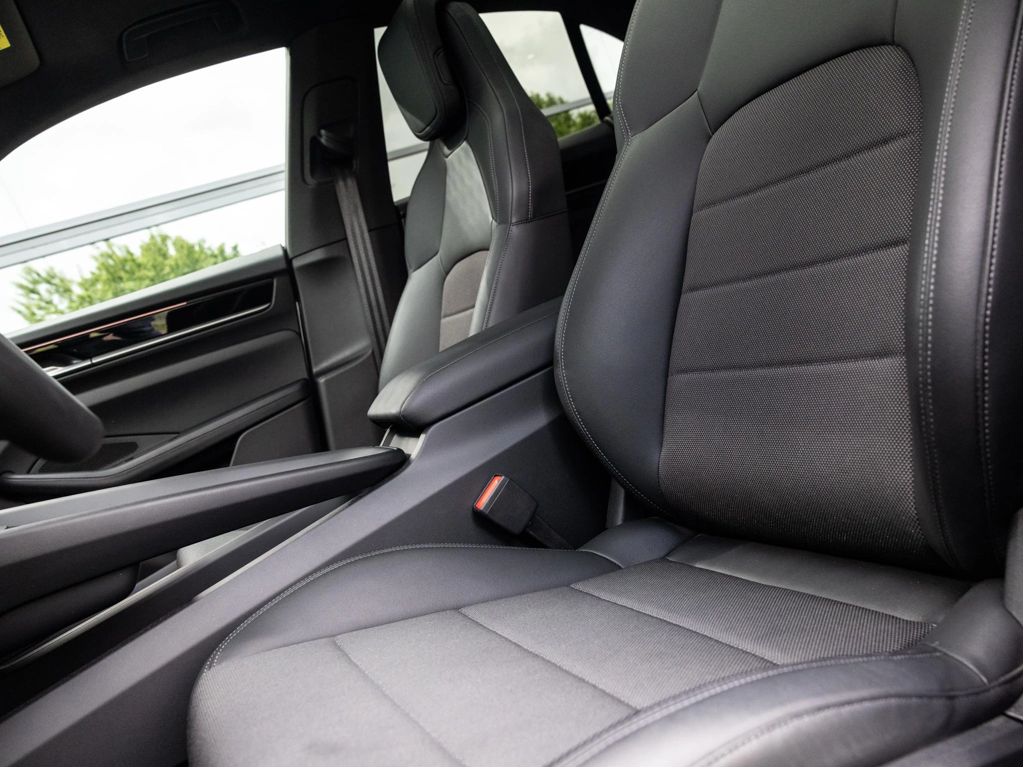 Porsche-Macan-image-16