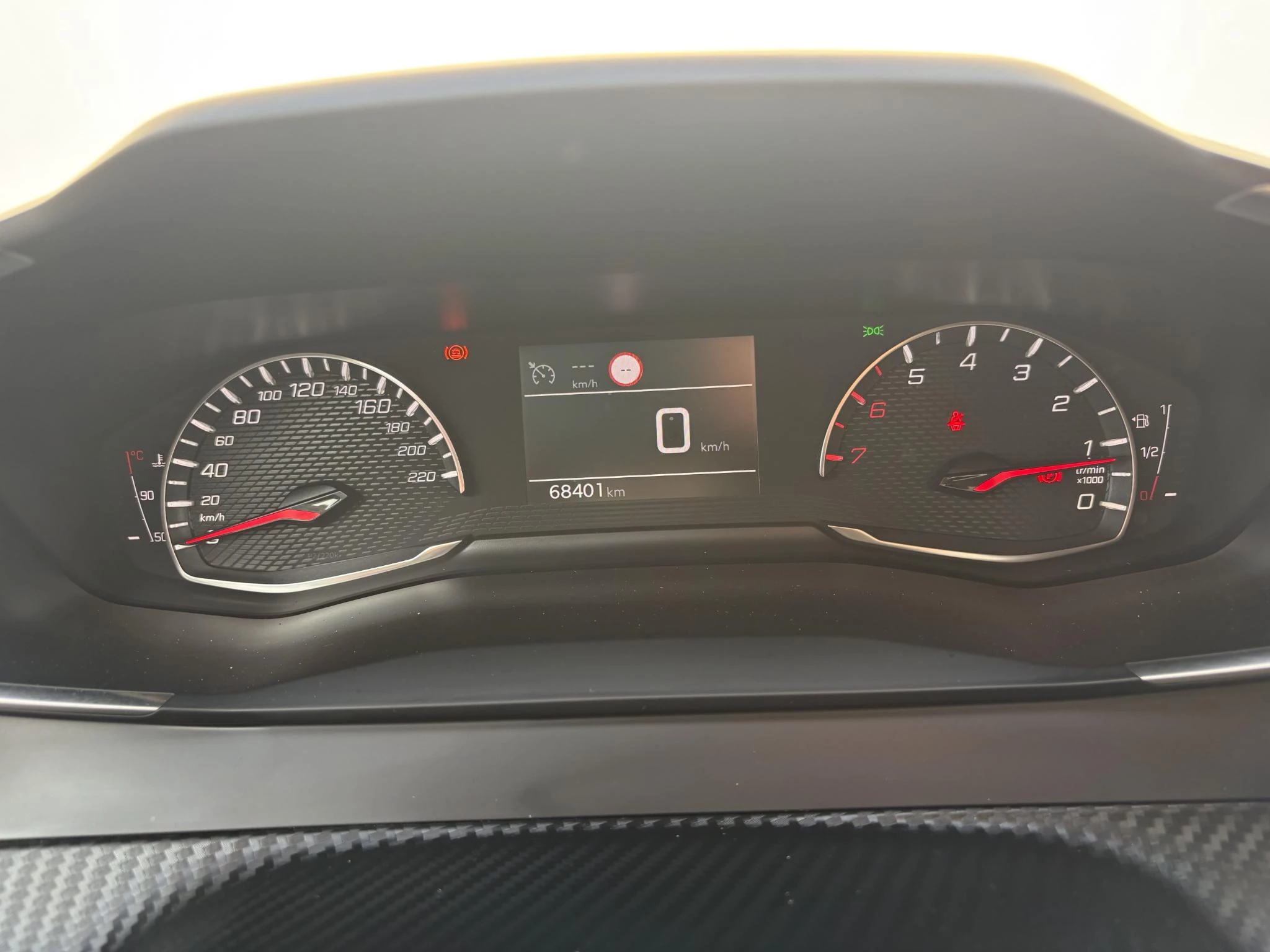 Peugeot-2008-image-21