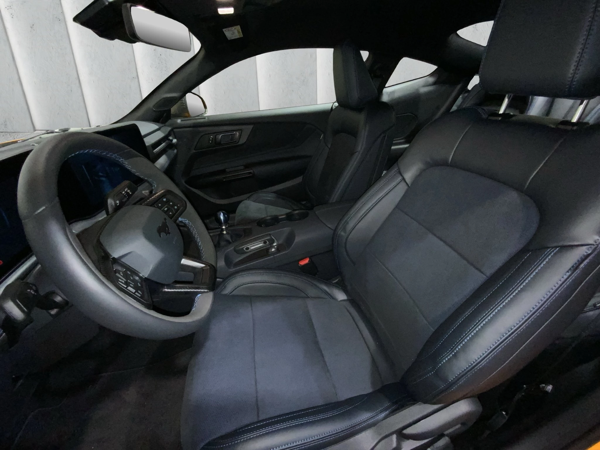 Ford Mustang Dark Horse Fastback V8 5.0 l Ti-VCT V8 *Lieferung ab August 2026