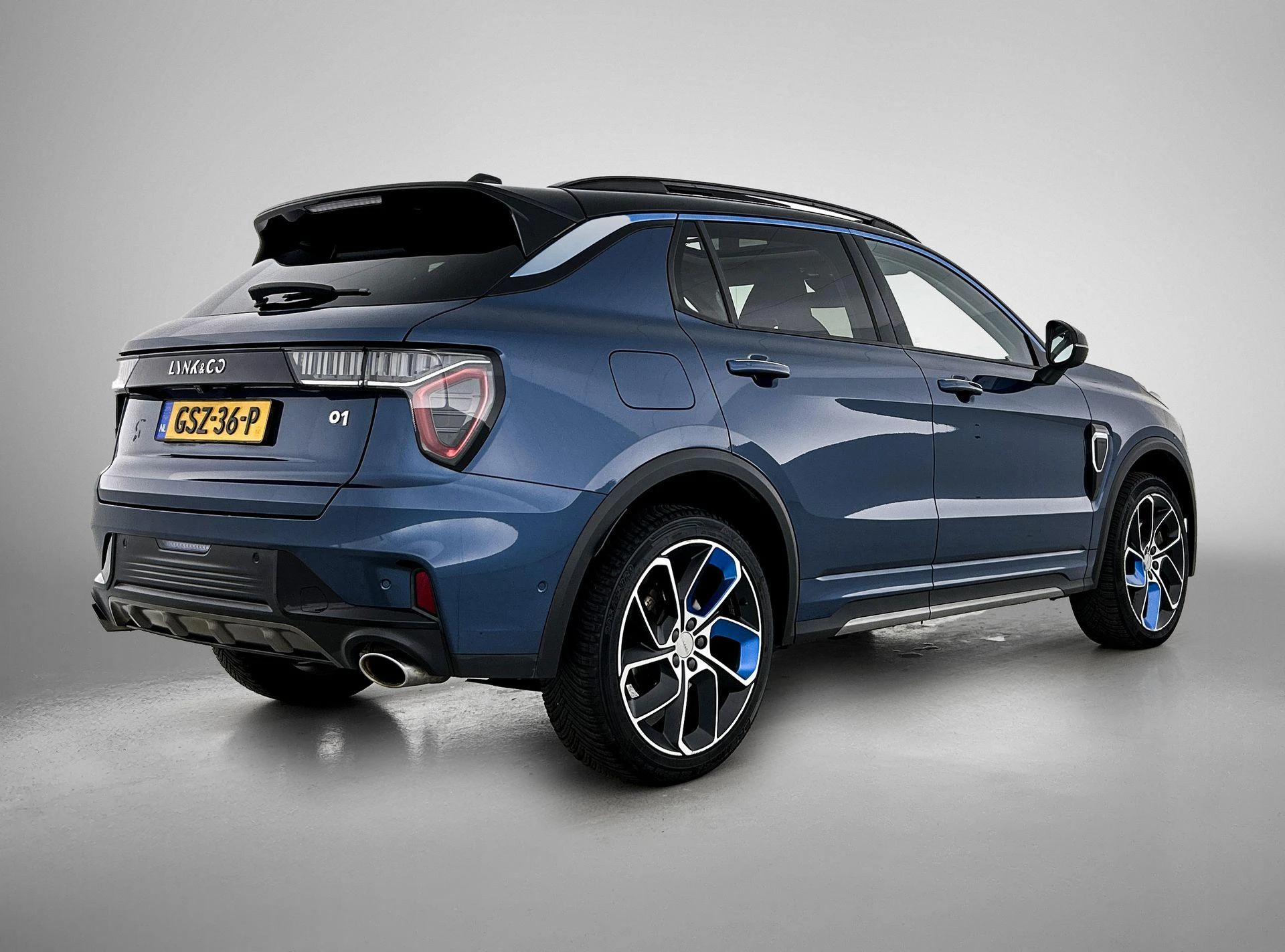 Lynk & Co-01-image-3