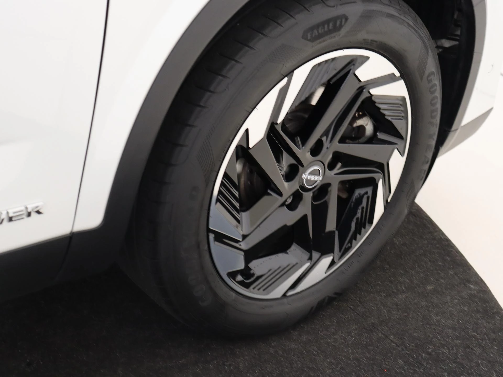 Nissan-QASHQAI-image-29