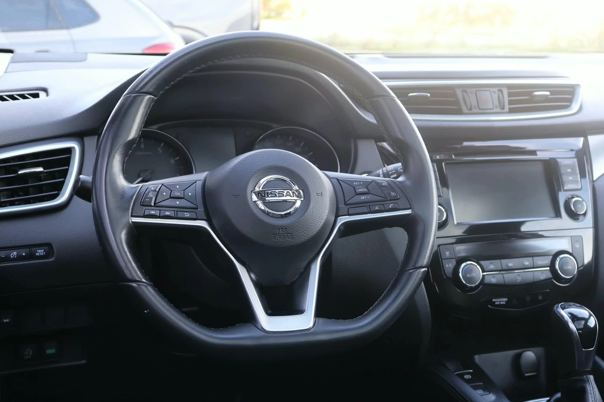 Nissan-QASHQAI-image-13