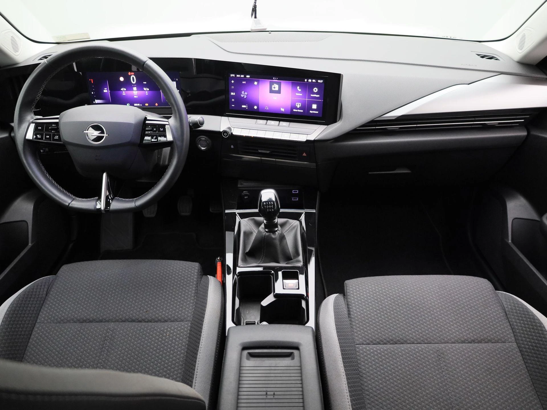 Opel-Astra-image-7