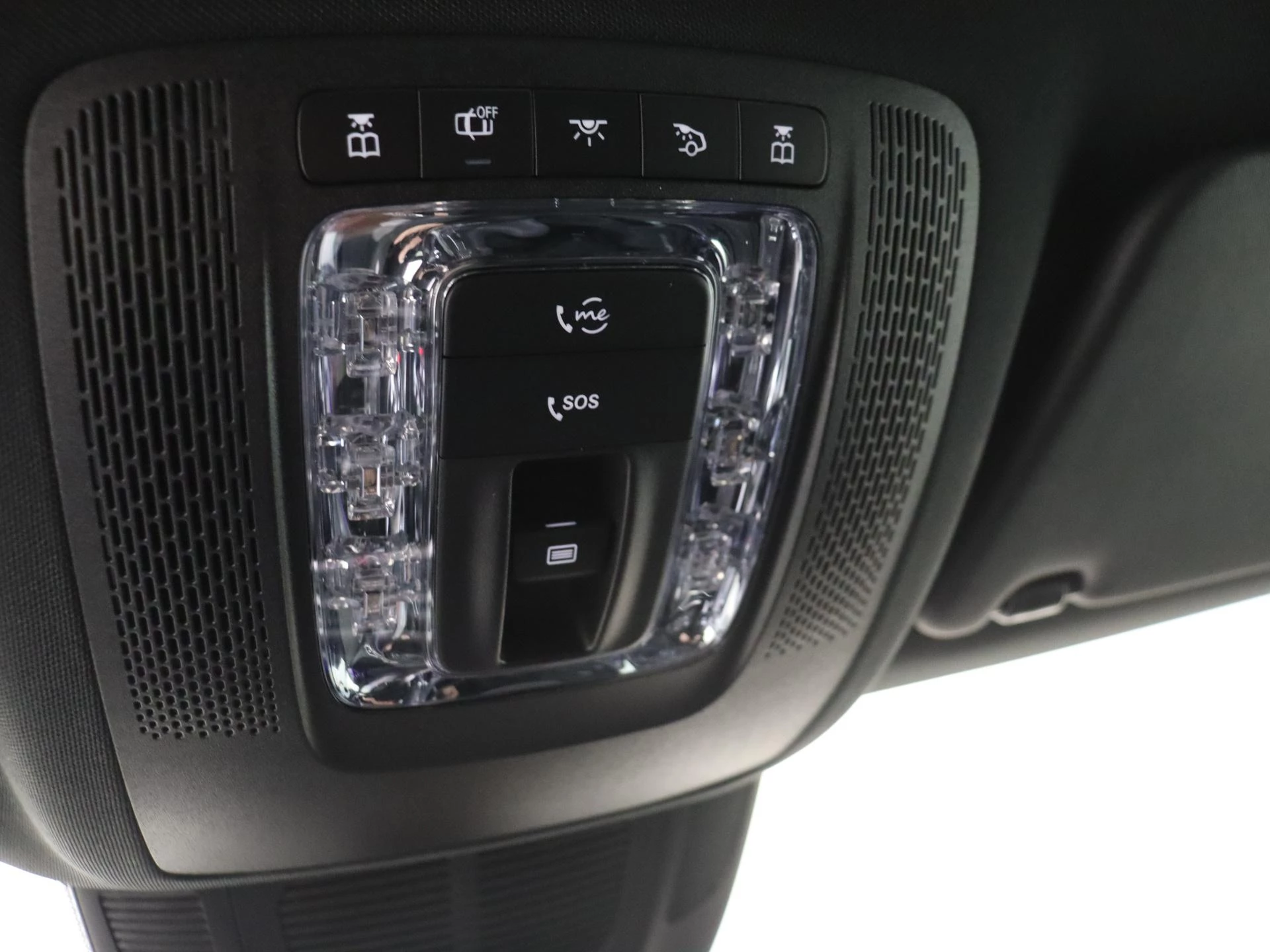 Mercedes-Benz-GLE-image-34