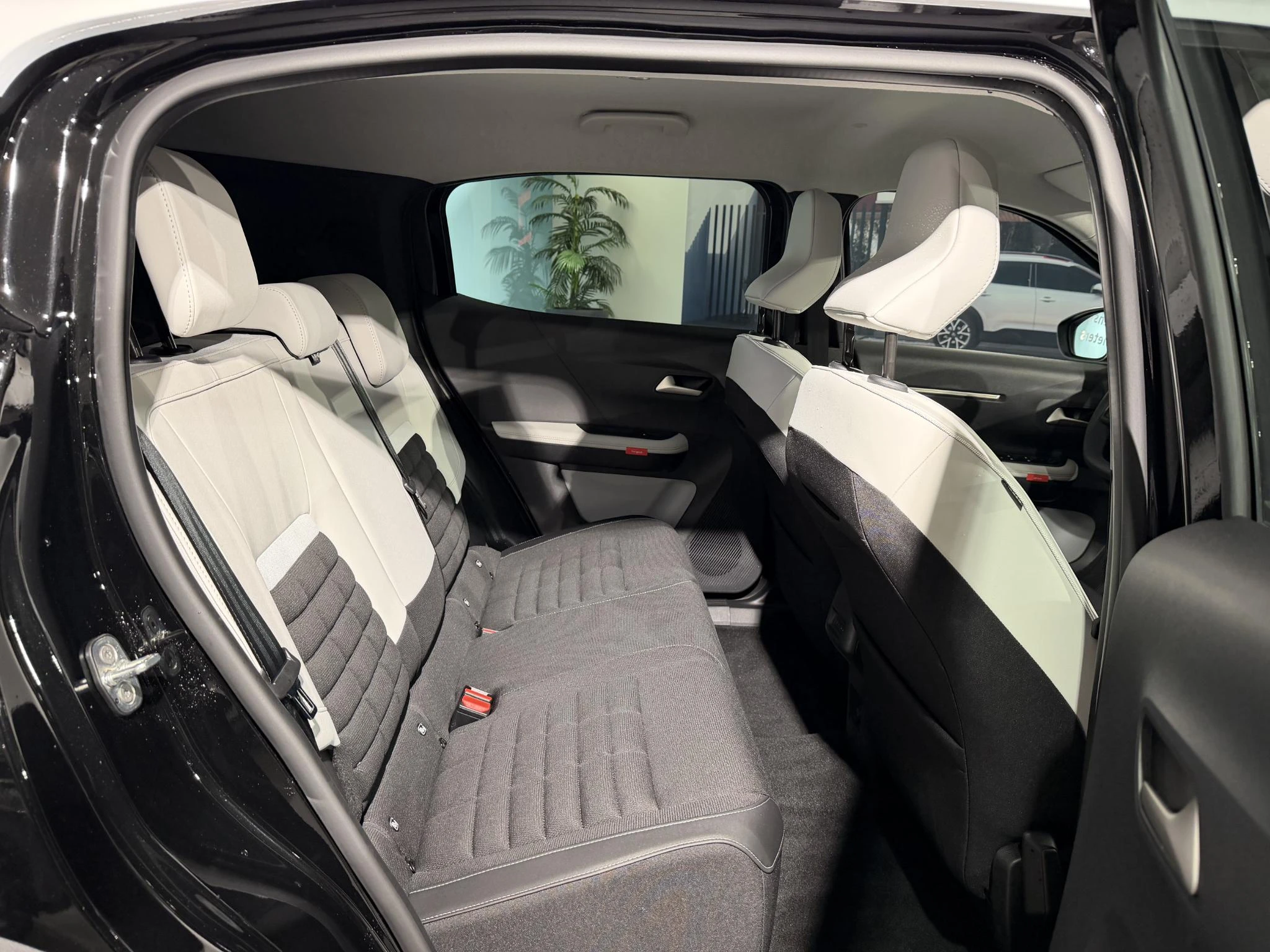 Citroën-ë-C3 Aircross-image-25