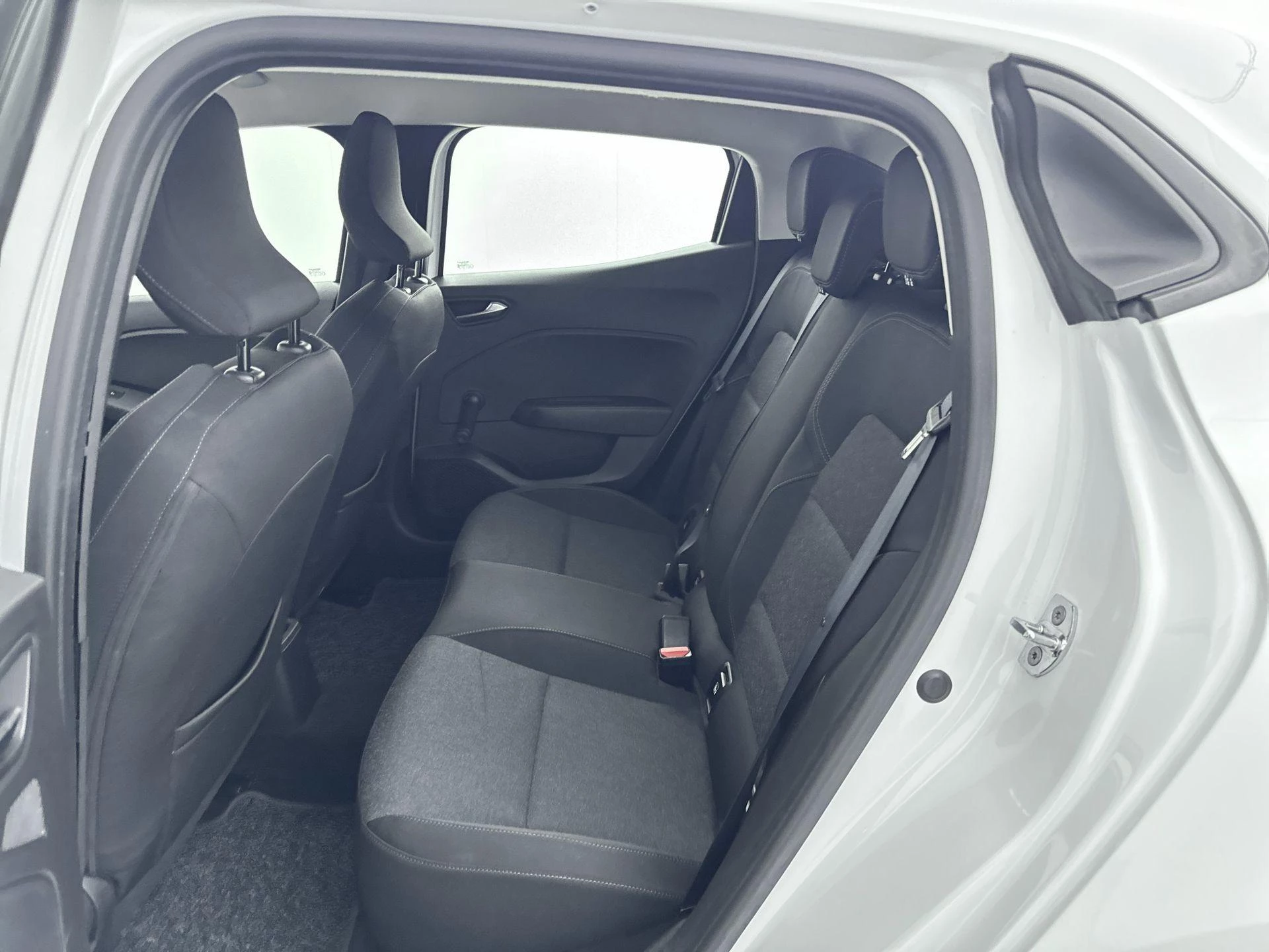 Renault-Clio-image-10