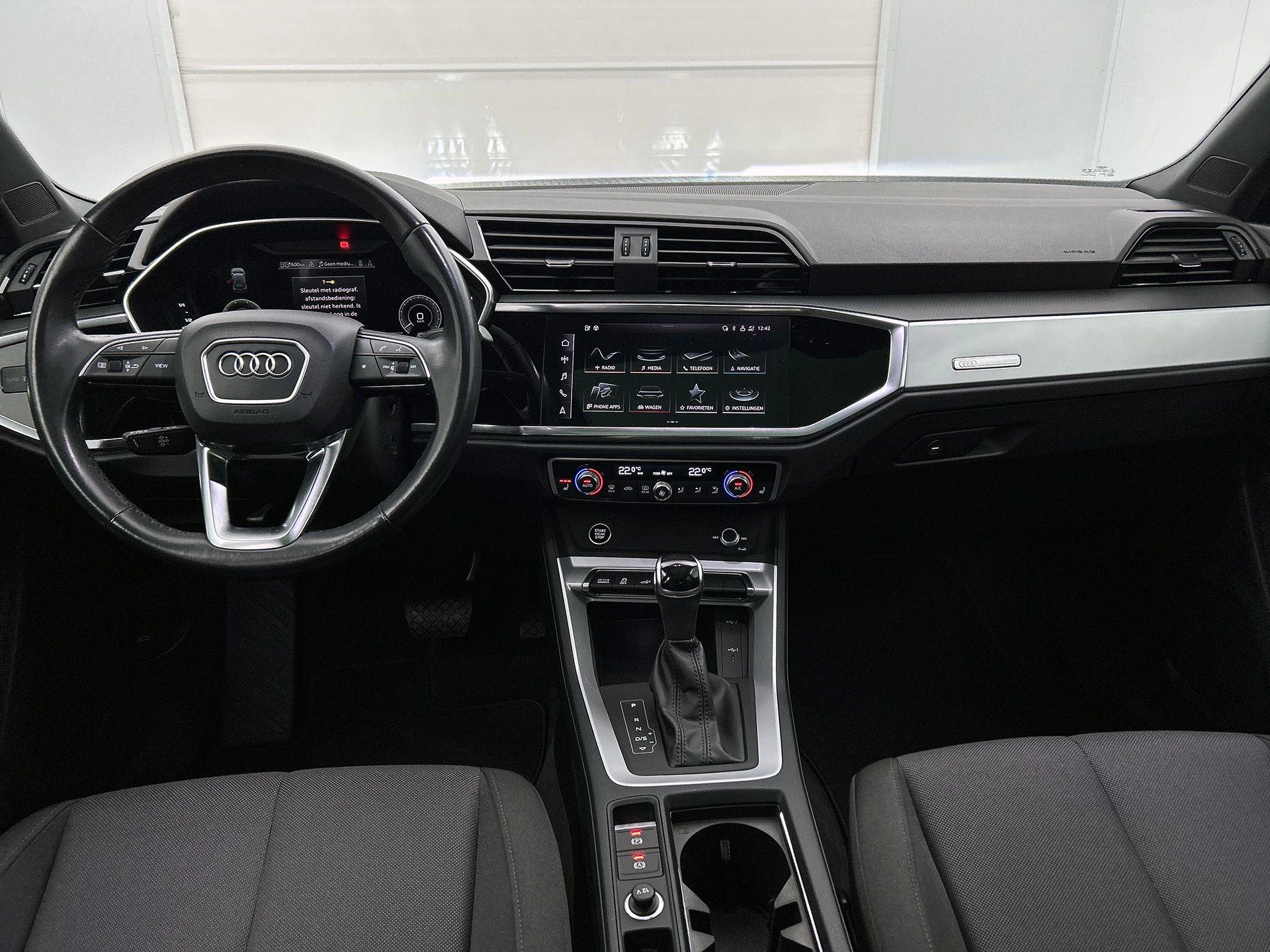 Audi-Q3-image-18