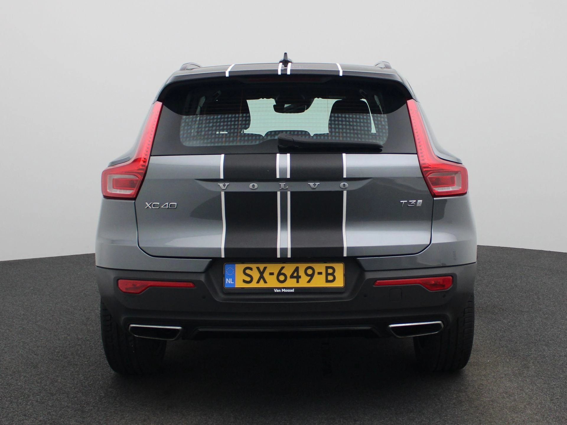 Volvo-XC40-image-4
