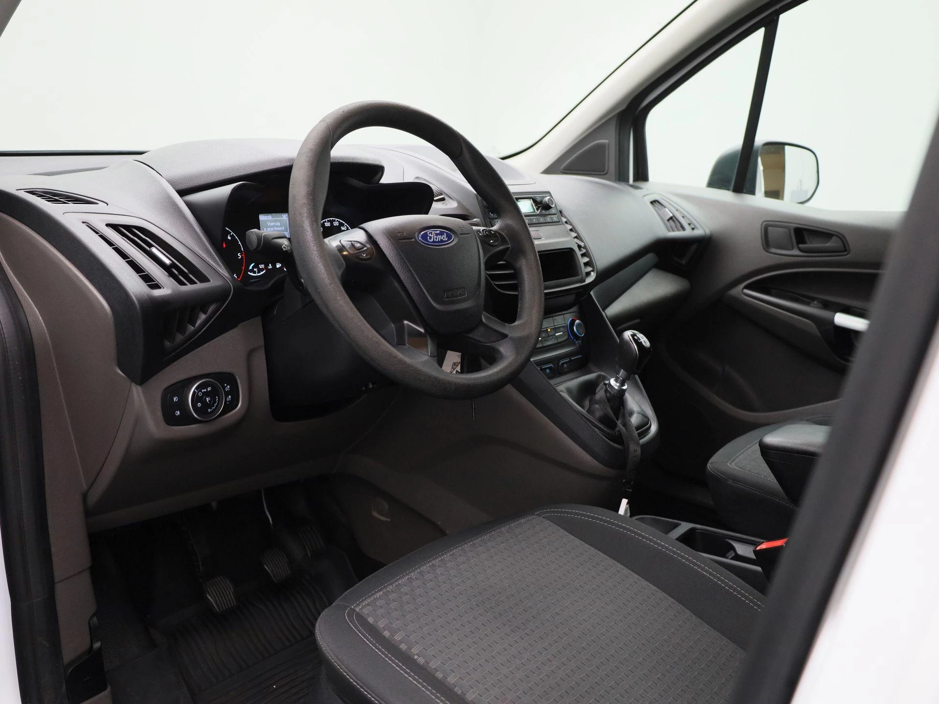 Ford-Transit Connect-image-30