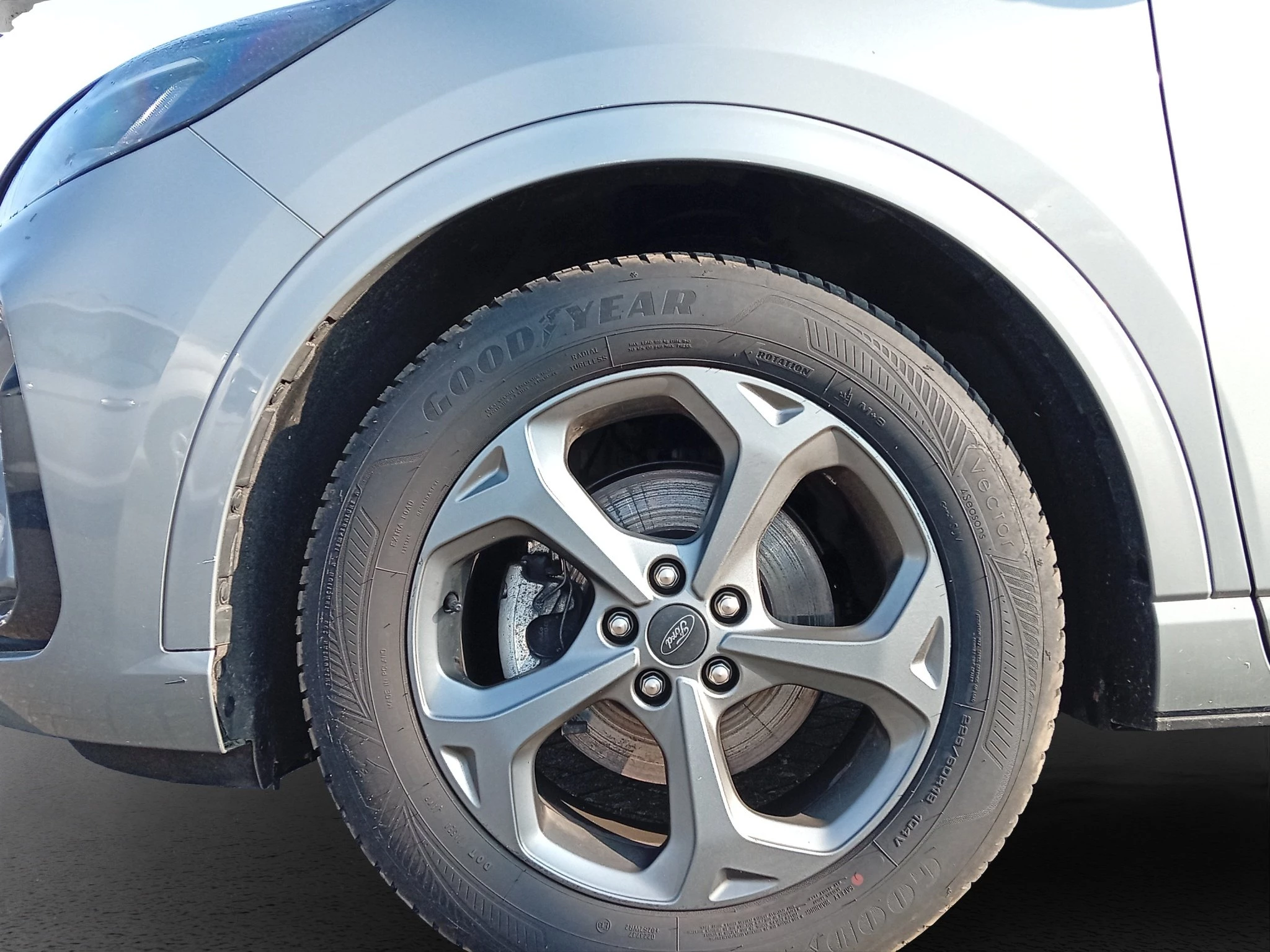 Ford-Kuga-image-8