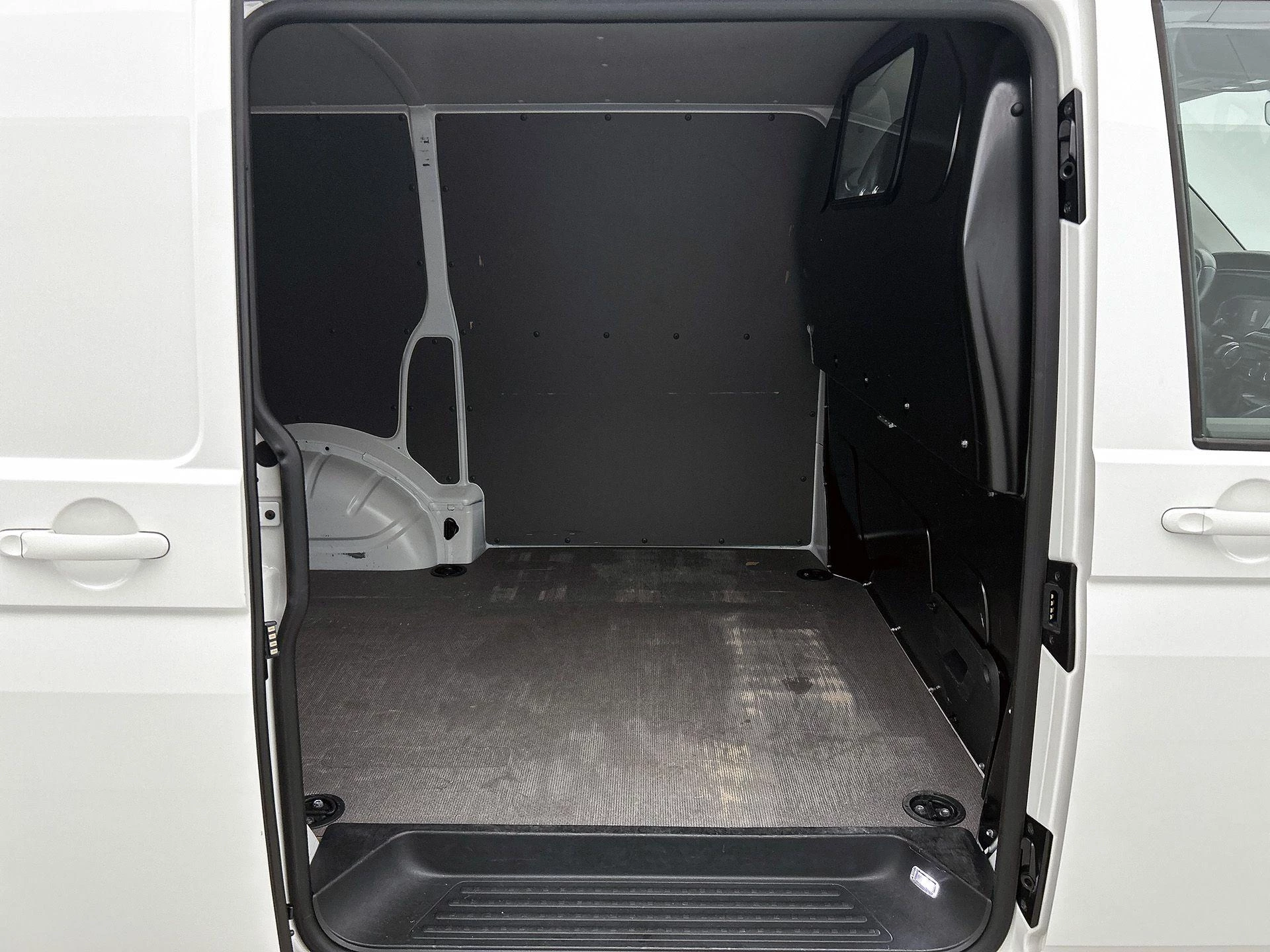 Volkswagen Transporter 2.0 TDI L1H1 150 PK