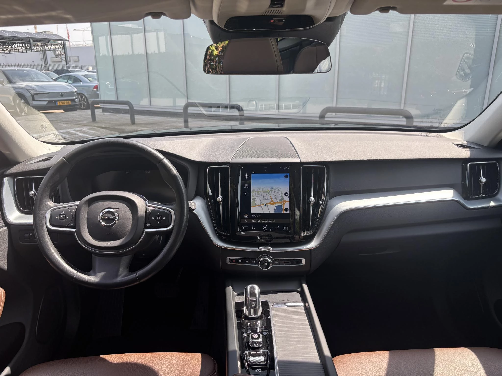 Volvo XC60 T8 Twin Engine AWD Momentum Luchtvering Heico Aut.