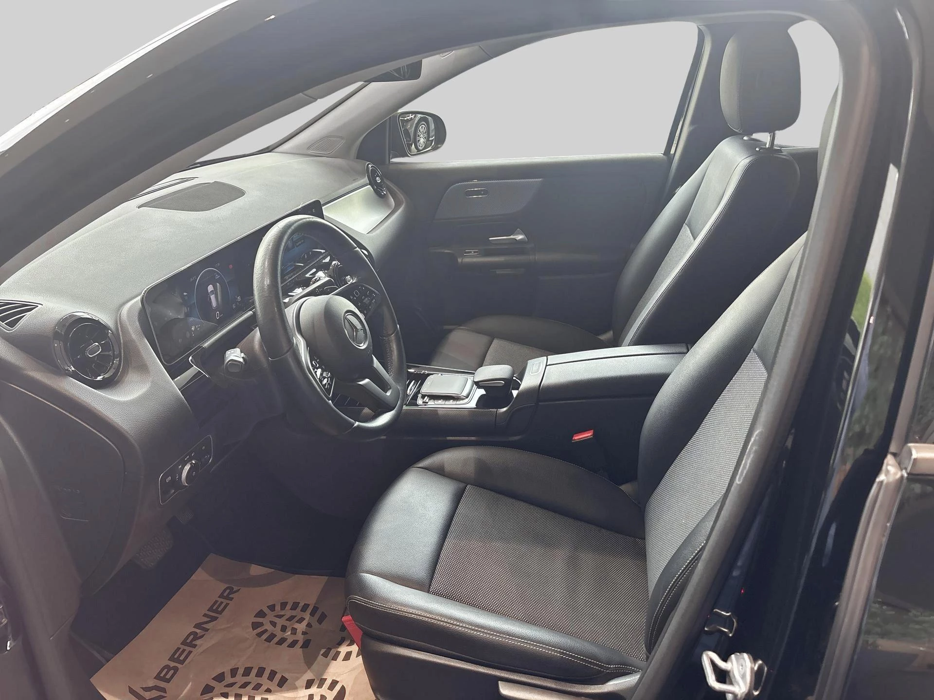Mercedes-Benz GLA 200 d + PARKEERSENSOREN + CAMERA +
