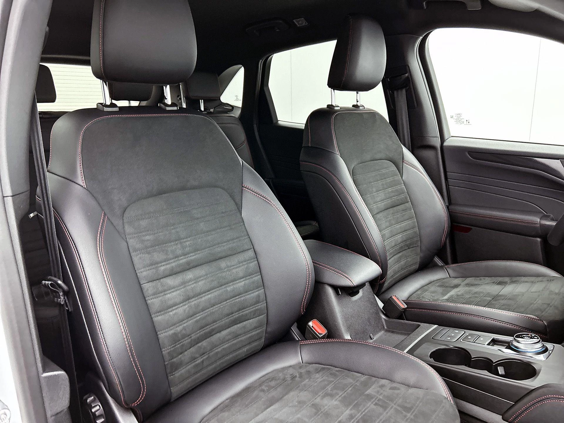 Ford-Kuga-image-33
