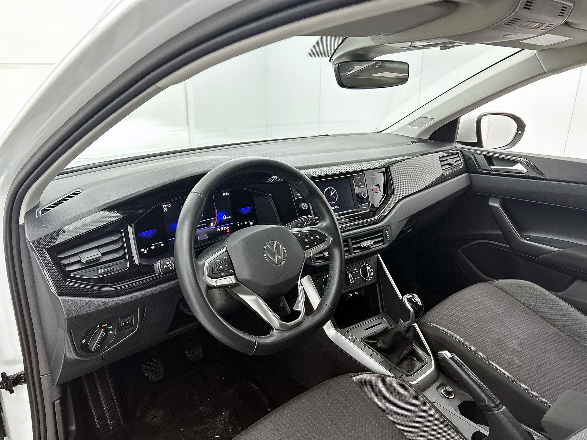 Volkswagen-Taigo-image-10