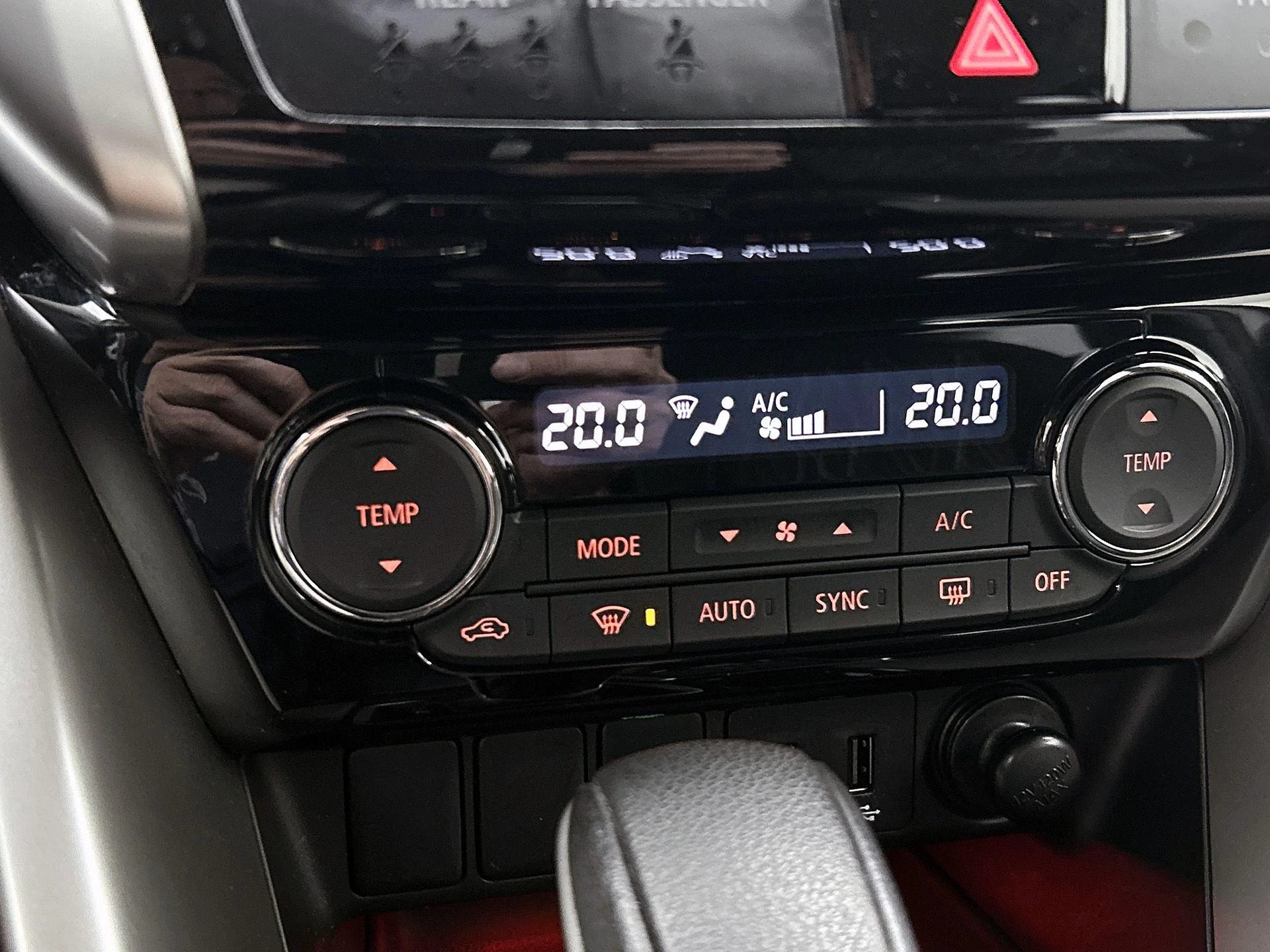 Mitsubishi-Eclipse Cross-image-21